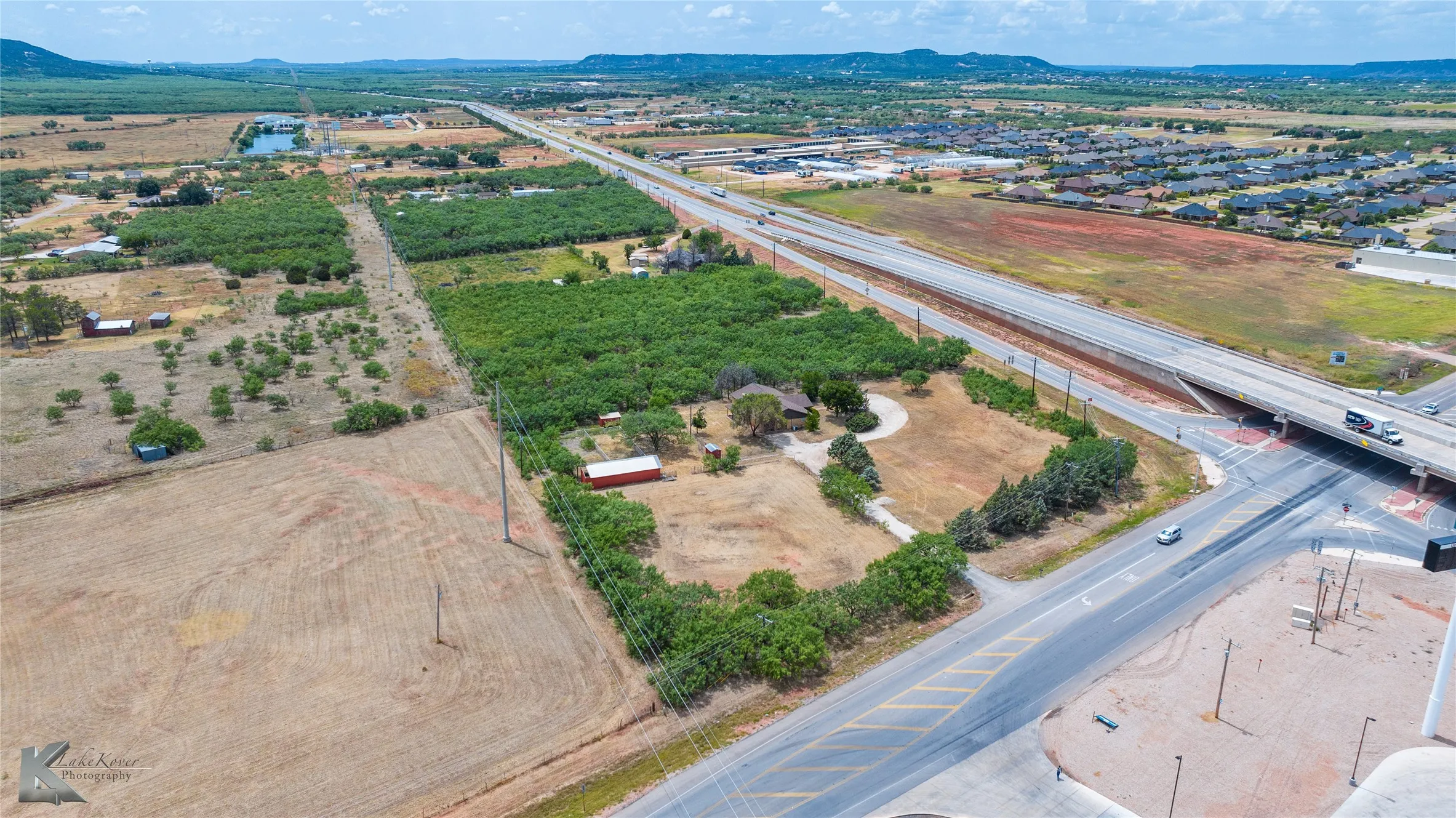 Unimproved Land For Sale in Taylor County , 1045 Clark & HWY 83/84 Road, Abilene, Texas 79602, 0, 0, Garage spaces, 0 Sqft, built in 1977, Preowned, mls#21036384, Real Estate Agent in Abilene, Homes For Sale in Taylor county, Homes For Sale in Abilene, Realtor in Abilene Texas, Real Estate Brokerage Independent Realty Texas, Luminita Cordes Realtor