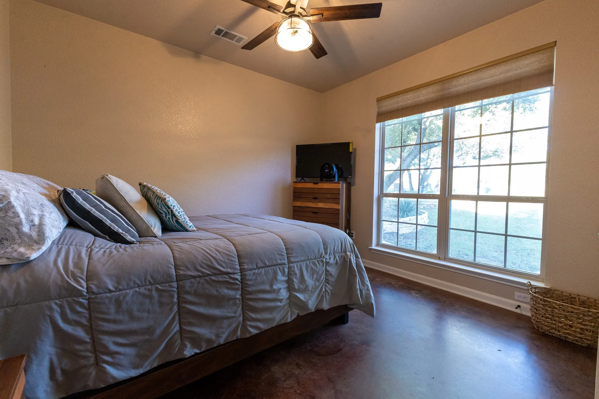 Single Family Residence For Sale in Brown County , 11240 County Road 454, Brownwood, Texas 76801, 3 Bedroom, 2 Bathroom, 2 Garage spaces, 2,418 Sqft, built in 2008, mls#21037225, Real Estate Agent in Brownwood, Homes For Sale in Brown county, Homes For Sale in Brownwood, Realtor in Brownwood Texas, Real Estate Brokerage Independent Realty Texas, Luminita Cordes Realtor