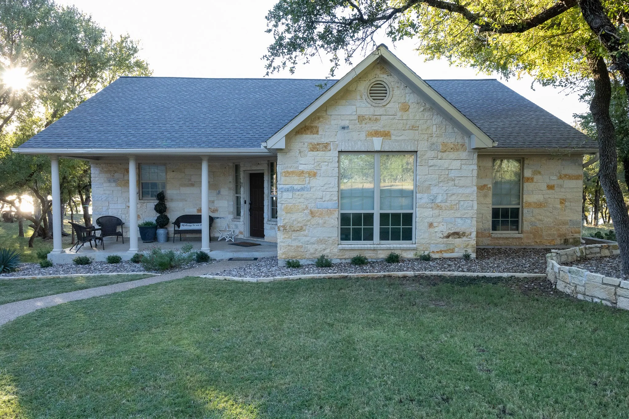 Single Family Residence For Sale in Brown County , 11240 County Road 454, Brownwood, Texas 76801, 3 Bedroom, 2 Bathroom, 2 Garage spaces, 2,418 Sqft, built in 2008, mls#21037225, Real Estate Agent in Brownwood, Homes For Sale in Brown county, Homes For Sale in Brownwood, Realtor in Brownwood Texas, Real Estate Brokerage Independent Realty Texas, Luminita Cordes Realtor