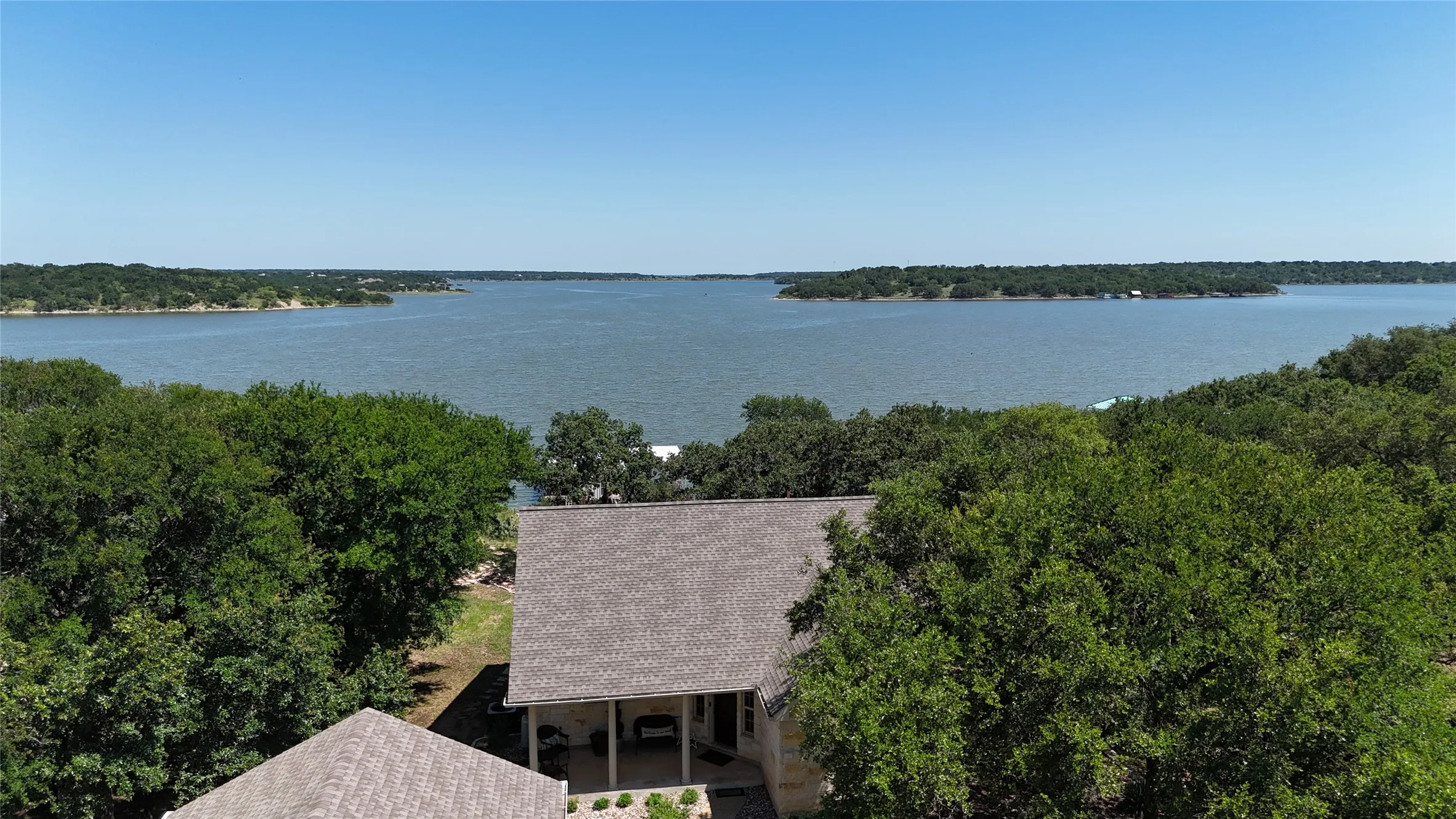 Single Family Residence For Sale in Brown County , 11240 County Road 454, Brownwood, Texas 76801, 3 Bedroom, 2 Bathroom, 2 Garage spaces, 2,418 Sqft, built in 2008, mls#21037225, Real Estate Agent in Brownwood, Homes For Sale in Brown county, Homes For Sale in Brownwood, Realtor in Brownwood Texas, Real Estate Brokerage Independent Realty Texas, Luminita Cordes Realtor