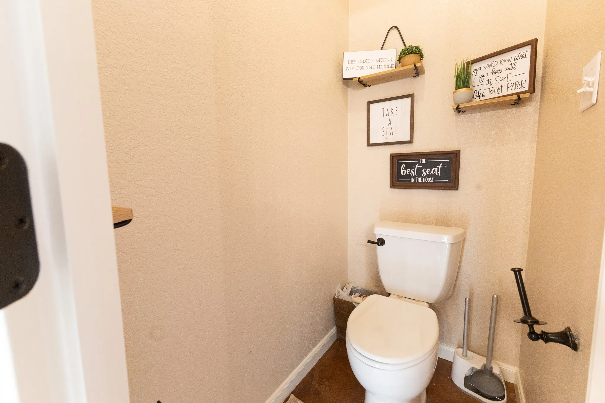 Single Family Residence For Sale in Brown County , 11240 County Road 454, Brownwood, Texas 76801, 3 Bedroom, 2 Bathroom, 2 Garage spaces, 2,418 Sqft, built in 2008, mls#21037225, Real Estate Agent in Brownwood, Homes For Sale in Brown county, Homes For Sale in Brownwood, Realtor in Brownwood Texas, Real Estate Brokerage Independent Realty Texas, Luminita Cordes Realtor