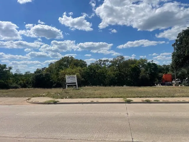 Unimproved Land For Sale in Dallas County , 1303 S Cockrell Hill Road, Duncanville, Texas 75137, 0, 0, Garage spaces, 0 Sqft, built in 0, mls#21037113, Real Estate Agent in Duncanville, Homes For Sale in Dallas county, Homes For Sale in Duncanville, Realtor in Duncanville Texas, Real Estate Brokerage Independent Realty Texas, Luminita Cordes Realtor