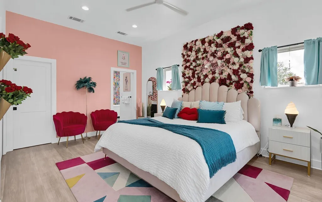 Bedroom featuring light wood-style flooring, recessed lighting, multiple windows, and a ceiling fan