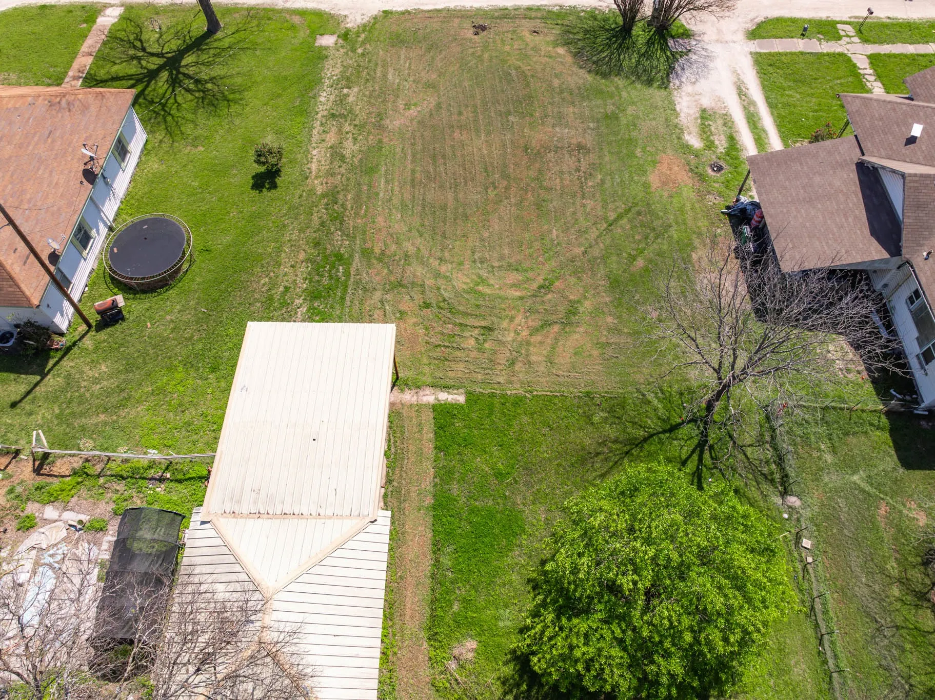 Improved Land For Sale in Mc Lennan County , 509 Navarro Avenue, Mart, Texas 76664, 0, 0, Garage spaces, 0 Sqft, built in 0, Price $35,000, mls#21037986, Real Estate Agent in Mart, Homes For Sale in Mc Lennan county, Homes For Sale in Mart, Realtor in Mart Texas, Real Estate Brokerage Independent Realty Texas, Luminita Cordes Realtor