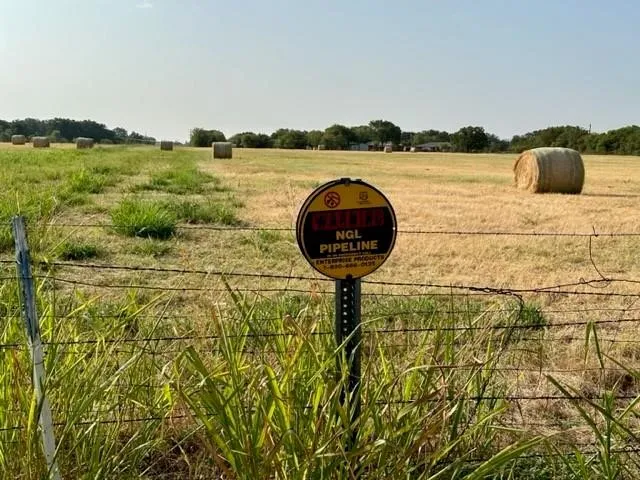 View of pipeline marker