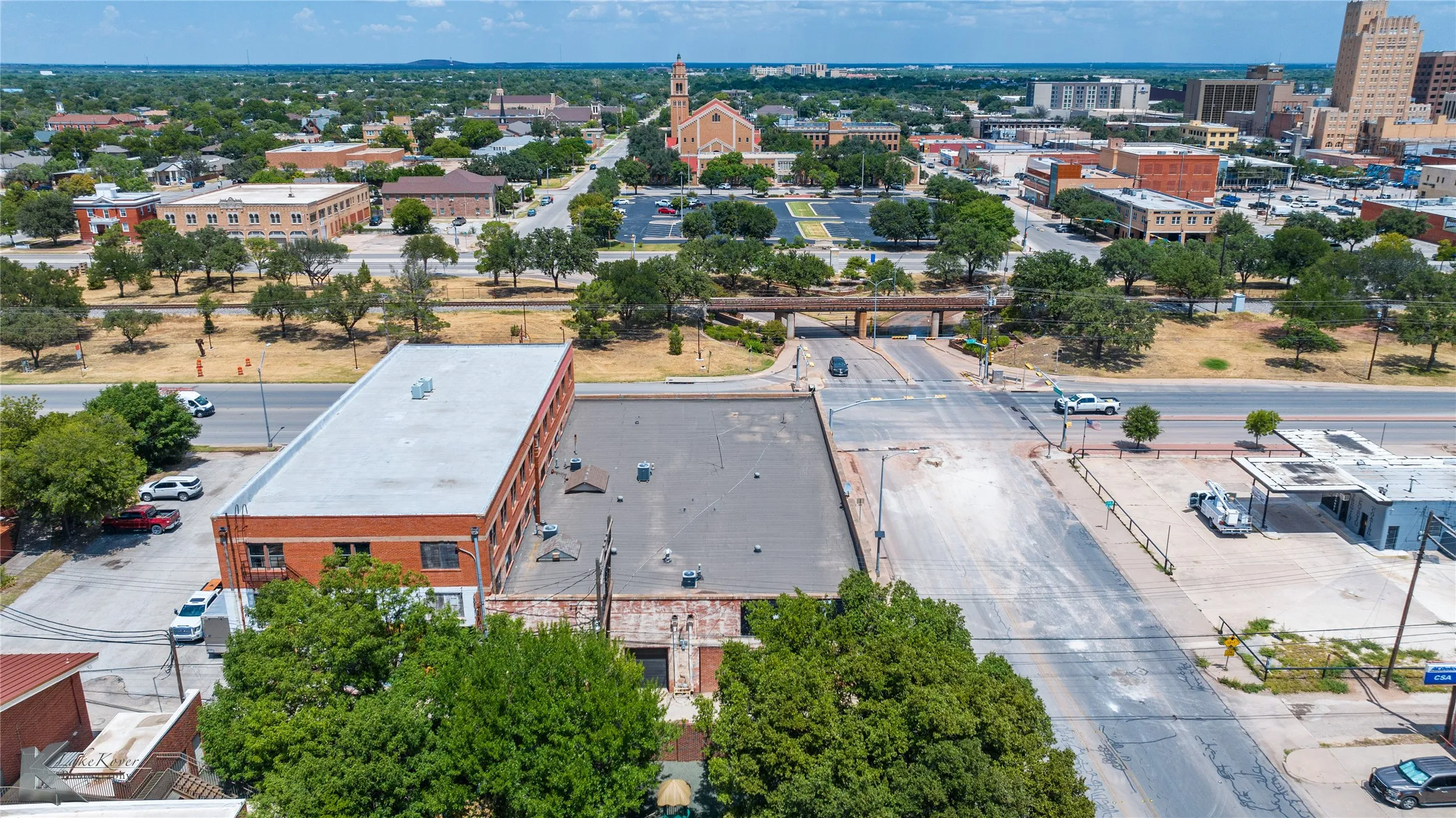 Retail For Sale in Taylor County , 1315 S 1st Street, Abilene, Texas 79602, 0, 0, Garage spaces, 0 Sqft, built in 1928, Preowned, mls#21032160, Real Estate Agent in Abilene, Homes For Sale in Taylor county, Homes For Sale in Abilene, Realtor in Abilene Texas, Real Estate Brokerage Independent Realty Texas, Luminita Cordes Realtor