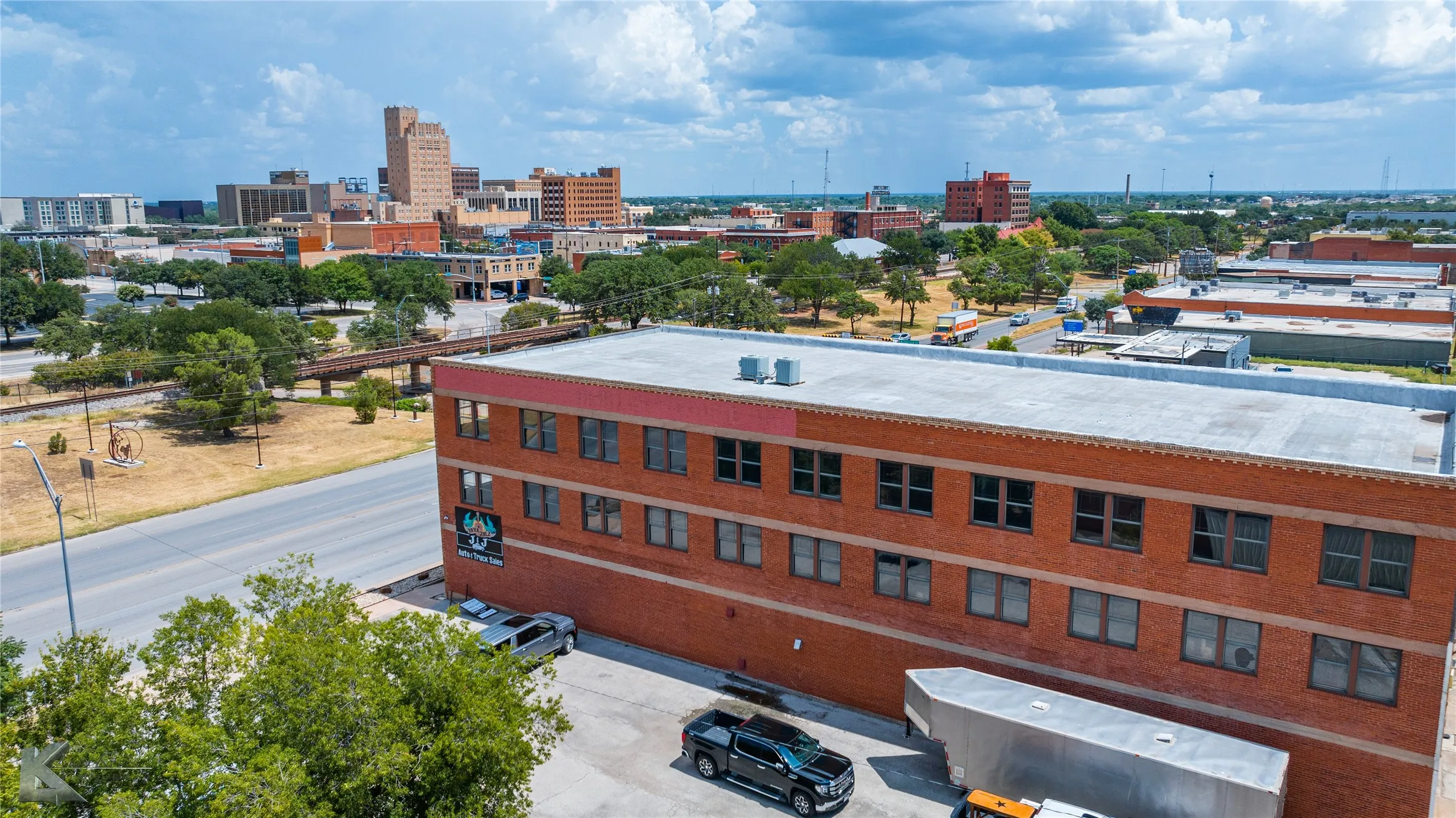 Retail For Sale in Taylor County , 1315 S 1st Street, Abilene, Texas 79602, 0, 0, Garage spaces, 0 Sqft, built in 1928, Preowned, mls#21032160, Real Estate Agent in Abilene, Homes For Sale in Taylor county, Homes For Sale in Abilene, Realtor in Abilene Texas, Real Estate Brokerage Independent Realty Texas, Luminita Cordes Realtor