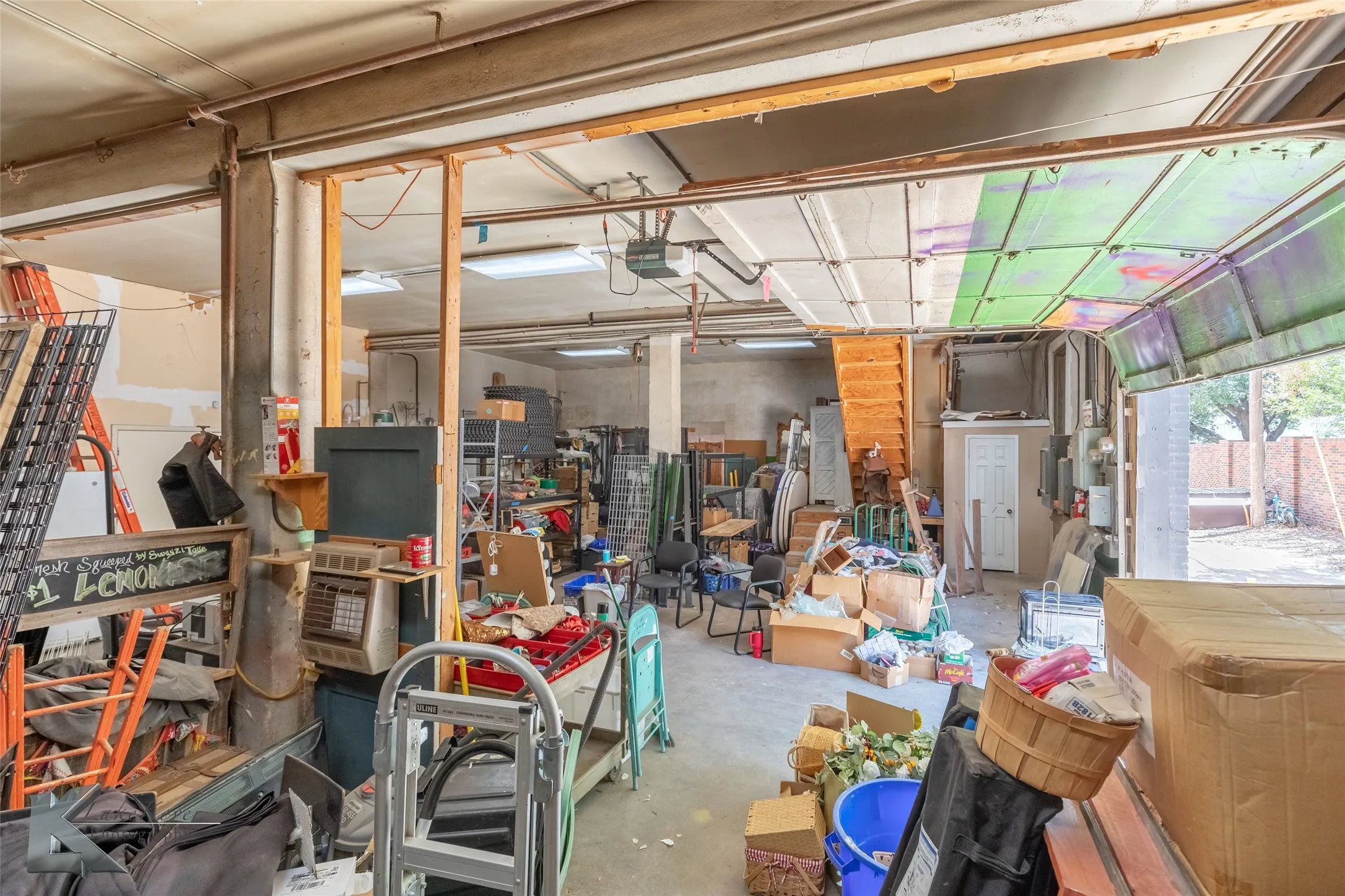 Retail For Sale in Taylor County , 1315 S 1st Street, Abilene, Texas 79602, 0, 0, Garage spaces, 0 Sqft, built in 1928, Preowned, mls#21032160, Real Estate Agent in Abilene, Homes For Sale in Taylor county, Homes For Sale in Abilene, Realtor in Abilene Texas, Real Estate Brokerage Independent Realty Texas, Luminita Cordes Realtor