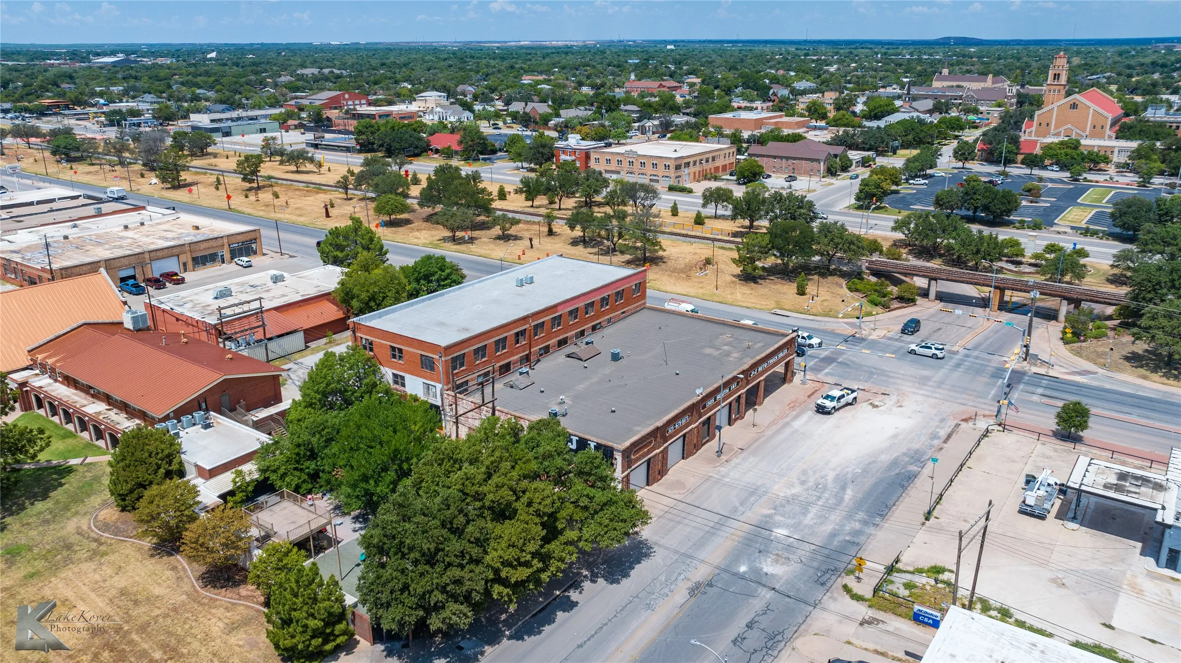 Retail For Sale in Taylor County , 1315 S 1st Street, Abilene, Texas 79602, 0, 0, Garage spaces, 0 Sqft, built in 1928, Preowned, mls#21032160, Real Estate Agent in Abilene, Homes For Sale in Taylor county, Homes For Sale in Abilene, Realtor in Abilene Texas, Real Estate Brokerage Independent Realty Texas, Luminita Cordes Realtor