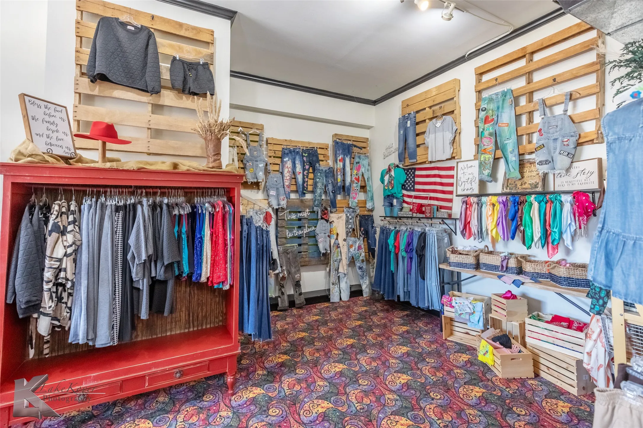 Retail For Sale in Taylor County , 1315 S 1st Street, Abilene, Texas 79602, 0, 0, Garage spaces, 0 Sqft, built in 1928, Preowned, mls#21032160, Real Estate Agent in Abilene, Homes For Sale in Taylor county, Homes For Sale in Abilene, Realtor in Abilene Texas, Real Estate Brokerage Independent Realty Texas, Luminita Cordes Realtor