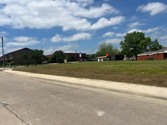 Unimproved Land For Sale in Collin County , 105 Westpark Drive S, Mc Kinney, Texas 75072, 0, 0, Garage spaces, 0 Sqft, built in 1970, Price $690,000, mls#21038834, Real Estate Agent in Mc Kinney, Homes For Sale in Collin county, Homes For Sale in Mc Kinney, Realtor in Mc Kinney Texas, Real Estate Brokerage Independent Realty Texas, Luminita Cordes Realtor
