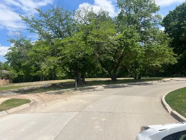 Unimproved Land For Sale in Collin County , 105 Westpark Drive S, Mc Kinney, Texas 75072, 0, 0, Garage spaces, 0 Sqft, built in 1970, Price $690,000, mls#21038834, Real Estate Agent in Mc Kinney, Homes For Sale in Collin county, Homes For Sale in Mc Kinney, Realtor in Mc Kinney Texas, Real Estate Brokerage Independent Realty Texas, Luminita Cordes Realtor