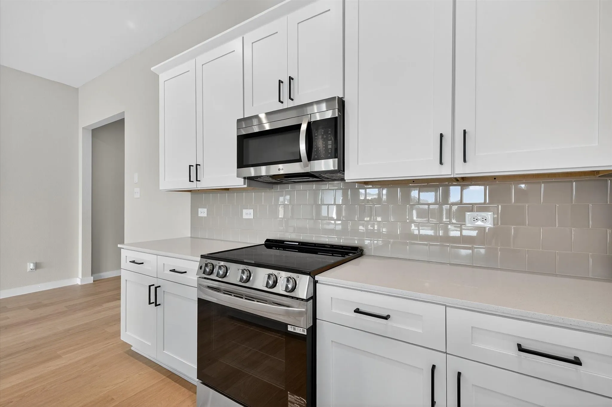 Single Family Residence For Sale in Grayson County , 2220 Trailside Drive, Sherman, Texas 75092, 3 Bedroom, 2 Bathroom, 2 Garage spaces, 1,600 Sqft, built in 2025, New Construction - Complete, mls#21037251, Real Estate Agent in Sherman, Homes For Sale in Grayson county, Homes For Sale in Sherman, Realtor in Sherman Texas, Real Estate Brokerage Independent Realty Texas, Luminita Cordes Realtor