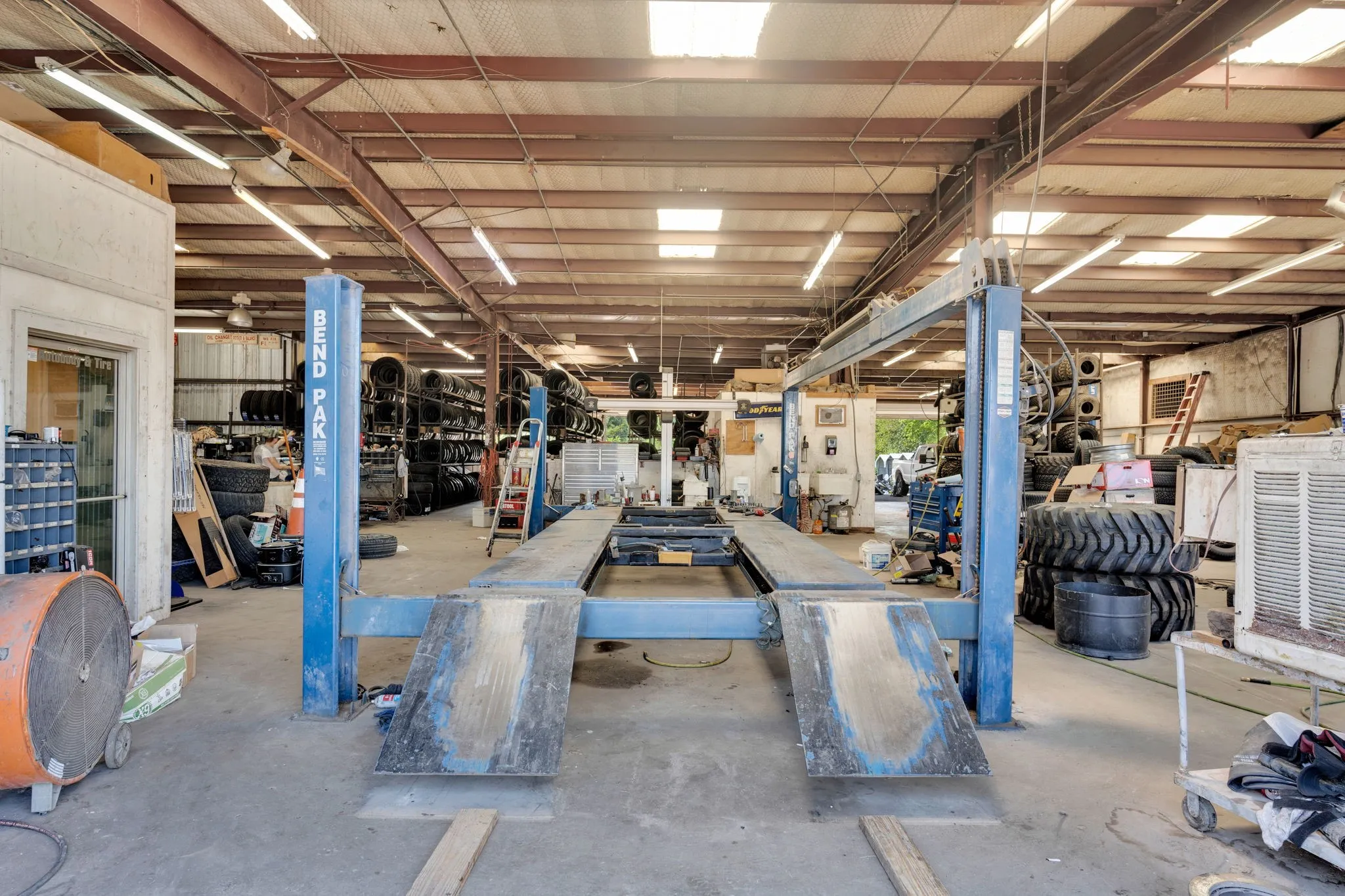 Business For Sale in Freestone County , 475 W Commerce Street, Fairfield, Texas 75840, 0, 0, Garage spaces, 11,162 Sqft, built in 1996, Preowned, Price $1,100,000, mls#21035182, Real Estate Agent in Fairfield, Homes For Sale in Freestone county, Homes For Sale in Fairfield, Realtor in Fairfield Texas, Real Estate Brokerage Independent Realty Texas, Luminita Cordes Realtor