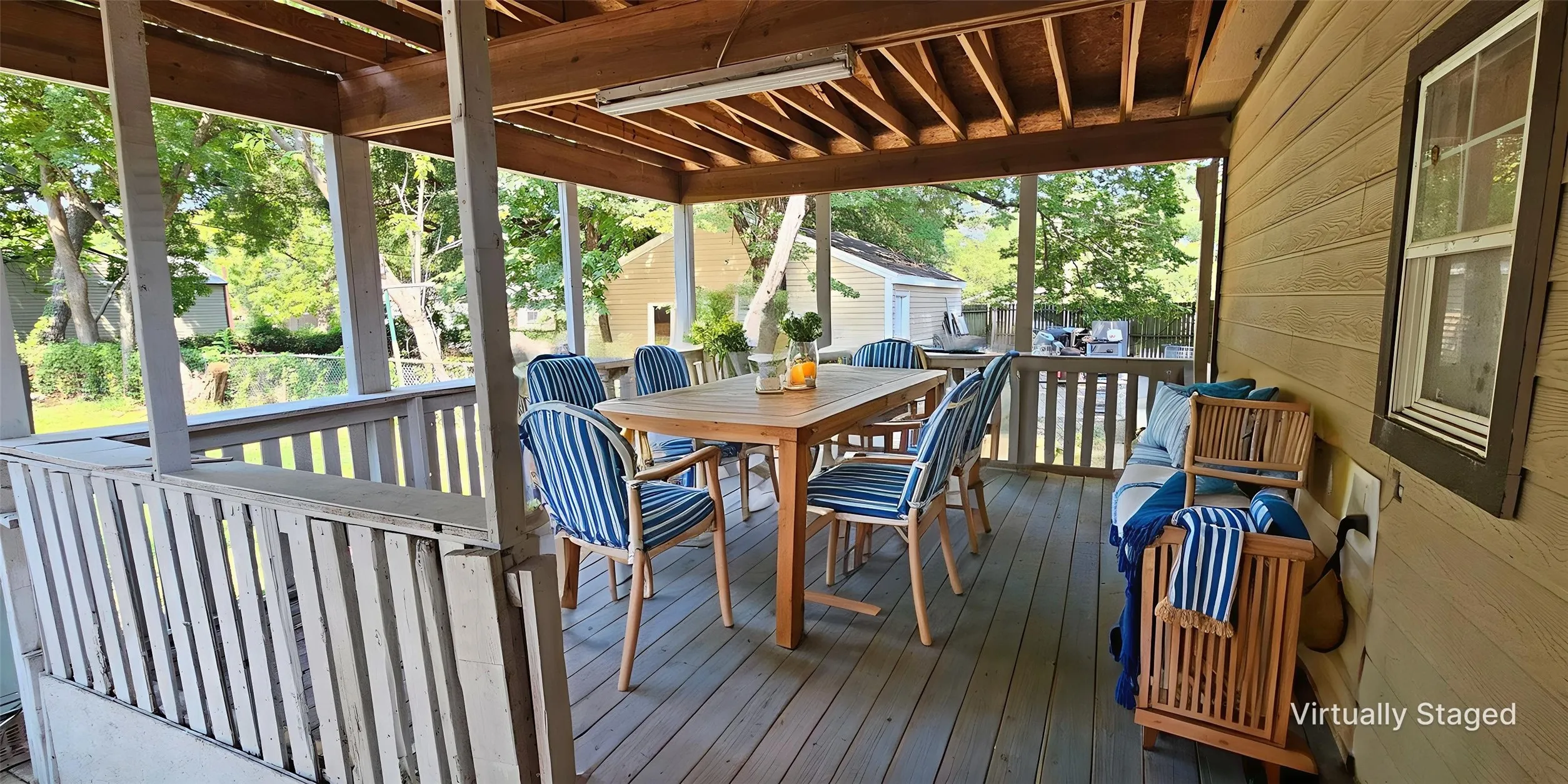 Huge covered patio!