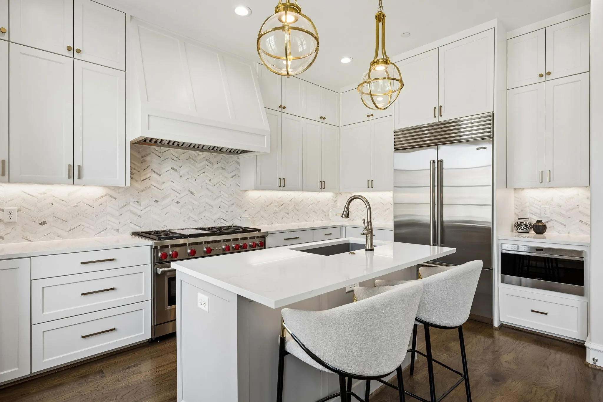 Townhouse For Sale in Tarrant County , 22 Comillas Drive, Westlake, Texas 76262, 3 Bedroom, 5 Bathroom, 2 Garage spaces, 3,434 Sqft, built in 2019, mls#21025664, Real Estate Agent in Westlake, Homes For Sale in Tarrant county, Homes For Sale in Westlake, Realtor in Westlake Texas, Real Estate Brokerage Independent Realty Texas, Luminita Cordes Realtor
