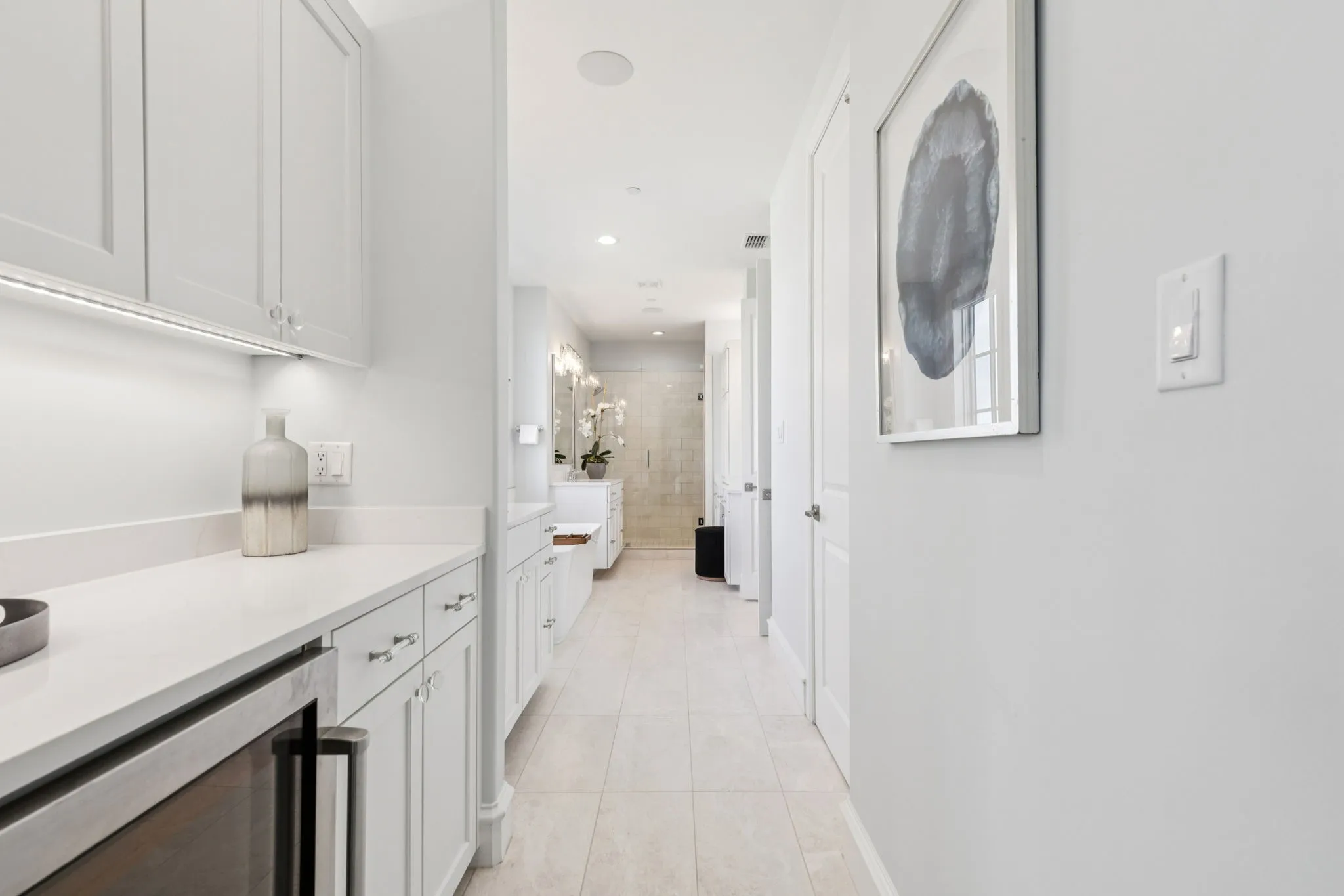 Townhouse For Sale in Tarrant County , 22 Comillas Drive, Westlake, Texas 76262, 3 Bedroom, 5 Bathroom, 2 Garage spaces, 3,434 Sqft, built in 2019, mls#21025664, Real Estate Agent in Westlake, Homes For Sale in Tarrant county, Homes For Sale in Westlake, Realtor in Westlake Texas, Real Estate Brokerage Independent Realty Texas, Luminita Cordes Realtor