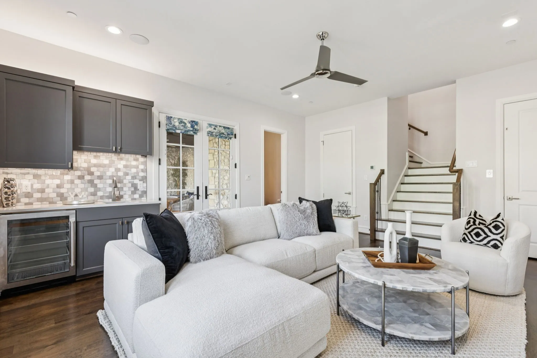 Townhouse For Sale in Tarrant County , 22 Comillas Drive, Westlake, Texas 76262, 3 Bedroom, 5 Bathroom, 2 Garage spaces, 3,434 Sqft, built in 2019, mls#21025664, Real Estate Agent in Westlake, Homes For Sale in Tarrant county, Homes For Sale in Westlake, Realtor in Westlake Texas, Real Estate Brokerage Independent Realty Texas, Luminita Cordes Realtor