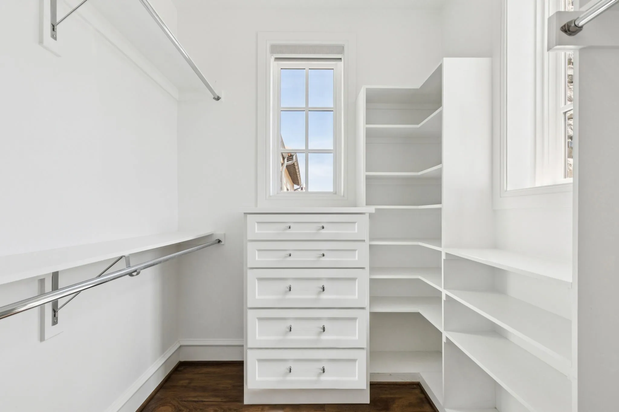 Townhouse For Sale in Tarrant County , 22 Comillas Drive, Westlake, Texas 76262, 3 Bedroom, 5 Bathroom, 2 Garage spaces, 3,434 Sqft, built in 2019, mls#21025664, Real Estate Agent in Westlake, Homes For Sale in Tarrant county, Homes For Sale in Westlake, Realtor in Westlake Texas, Real Estate Brokerage Independent Realty Texas, Luminita Cordes Realtor