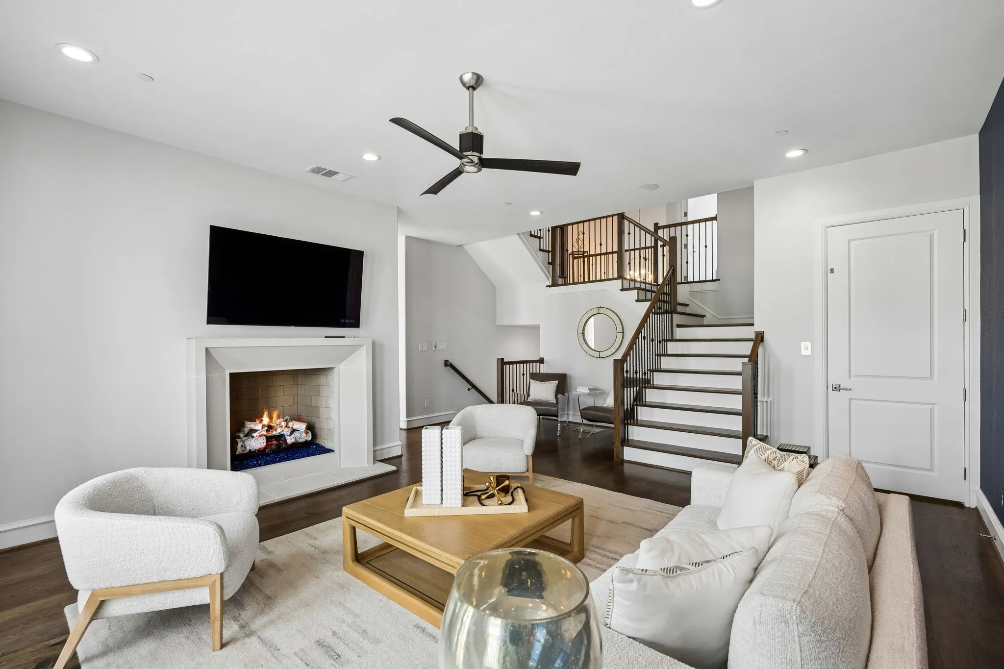 Townhouse For Sale in Tarrant County , 22 Comillas Drive, Westlake, Texas 76262, 3 Bedroom, 5 Bathroom, 2 Garage spaces, 3,434 Sqft, built in 2019, mls#21025664, Real Estate Agent in Westlake, Homes For Sale in Tarrant county, Homes For Sale in Westlake, Realtor in Westlake Texas, Real Estate Brokerage Independent Realty Texas, Luminita Cordes Realtor
