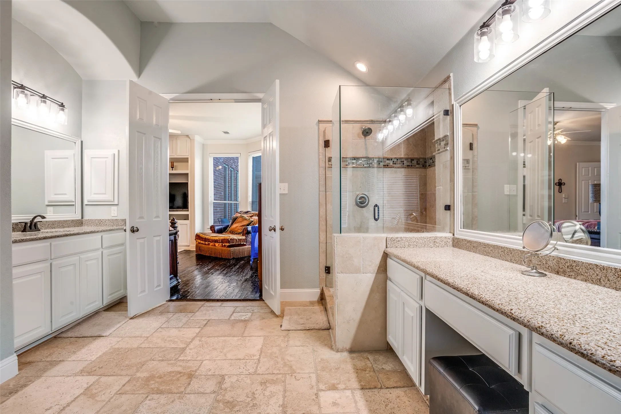 Single Family Residence For Sale in Collin County , 1221 Bridgeway Lane, Allen, Texas 75013, 4 Bedroom, 4 Bathroom, 3 Garage spaces, 4,021 Sqft, built in 2001, mls#21036337, Real Estate Agent in Allen, Homes For Sale in Collin county, Homes For Sale in Allen, Realtor in Allen Texas, Real Estate Brokerage Independent Realty Texas, Luminita Cordes Realtor