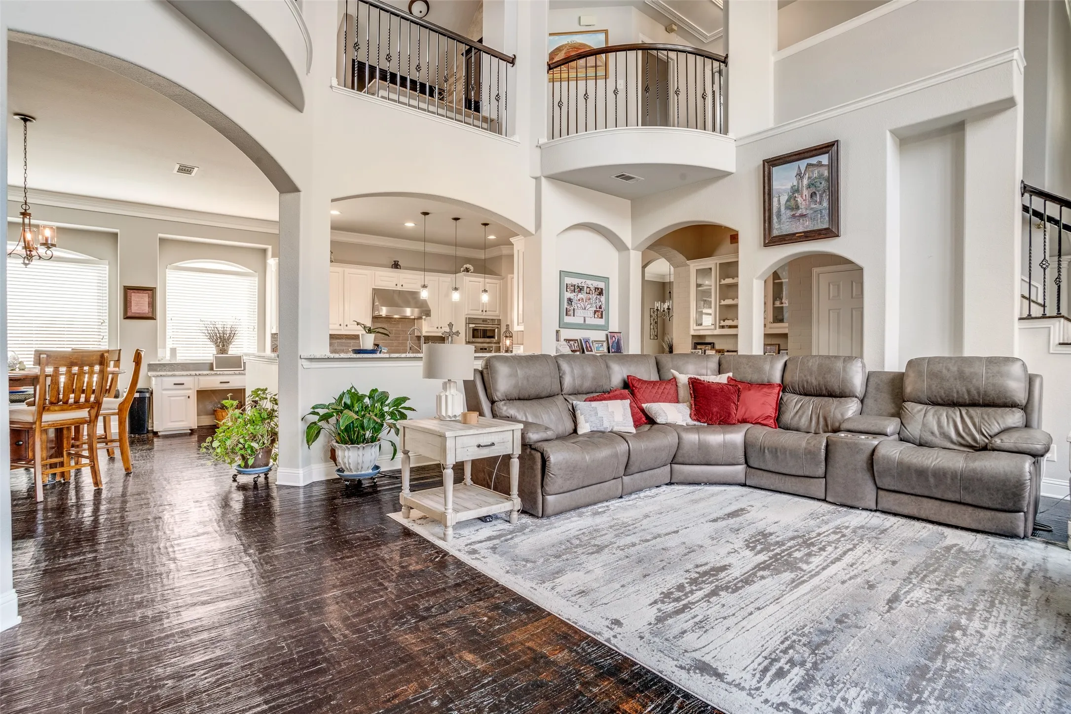 Single Family Residence For Sale in Collin County , 1221 Bridgeway Lane, Allen, Texas 75013, 4 Bedroom, 4 Bathroom, 3 Garage spaces, 4,021 Sqft, built in 2001, mls#21036337, Real Estate Agent in Allen, Homes For Sale in Collin county, Homes For Sale in Allen, Realtor in Allen Texas, Real Estate Brokerage Independent Realty Texas, Luminita Cordes Realtor