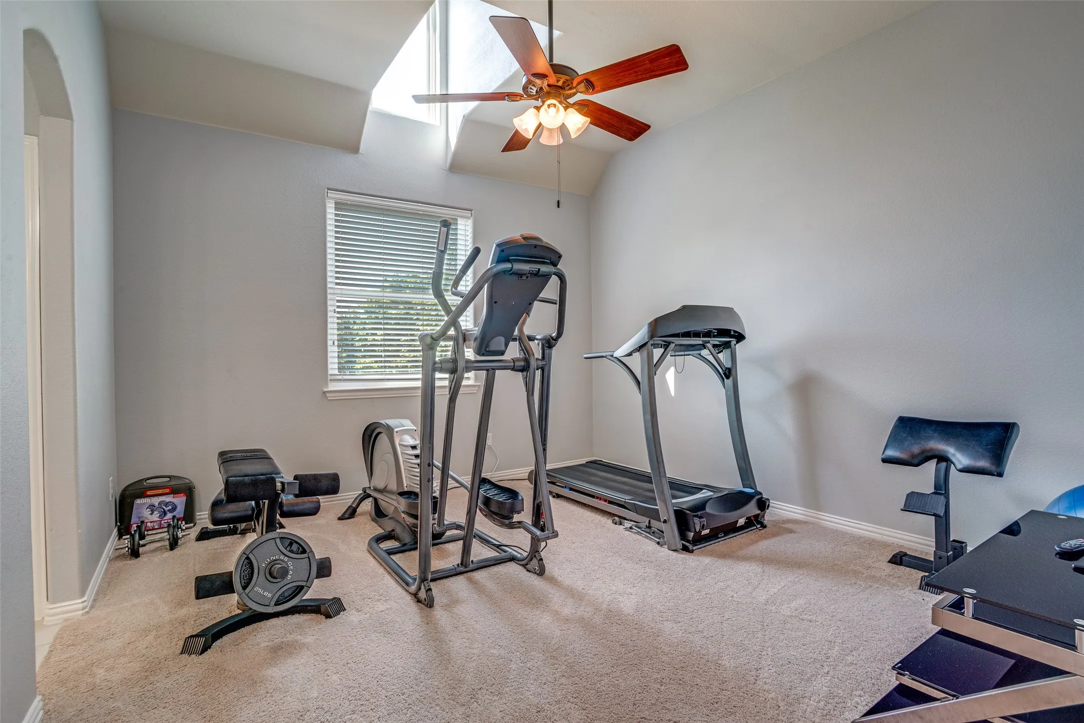 Single Family Residence For Sale in Collin County , 1221 Bridgeway Lane, Allen, Texas 75013, 4 Bedroom, 4 Bathroom, 3 Garage spaces, 4,021 Sqft, built in 2001, mls#21036337, Real Estate Agent in Allen, Homes For Sale in Collin county, Homes For Sale in Allen, Realtor in Allen Texas, Real Estate Brokerage Independent Realty Texas, Luminita Cordes Realtor