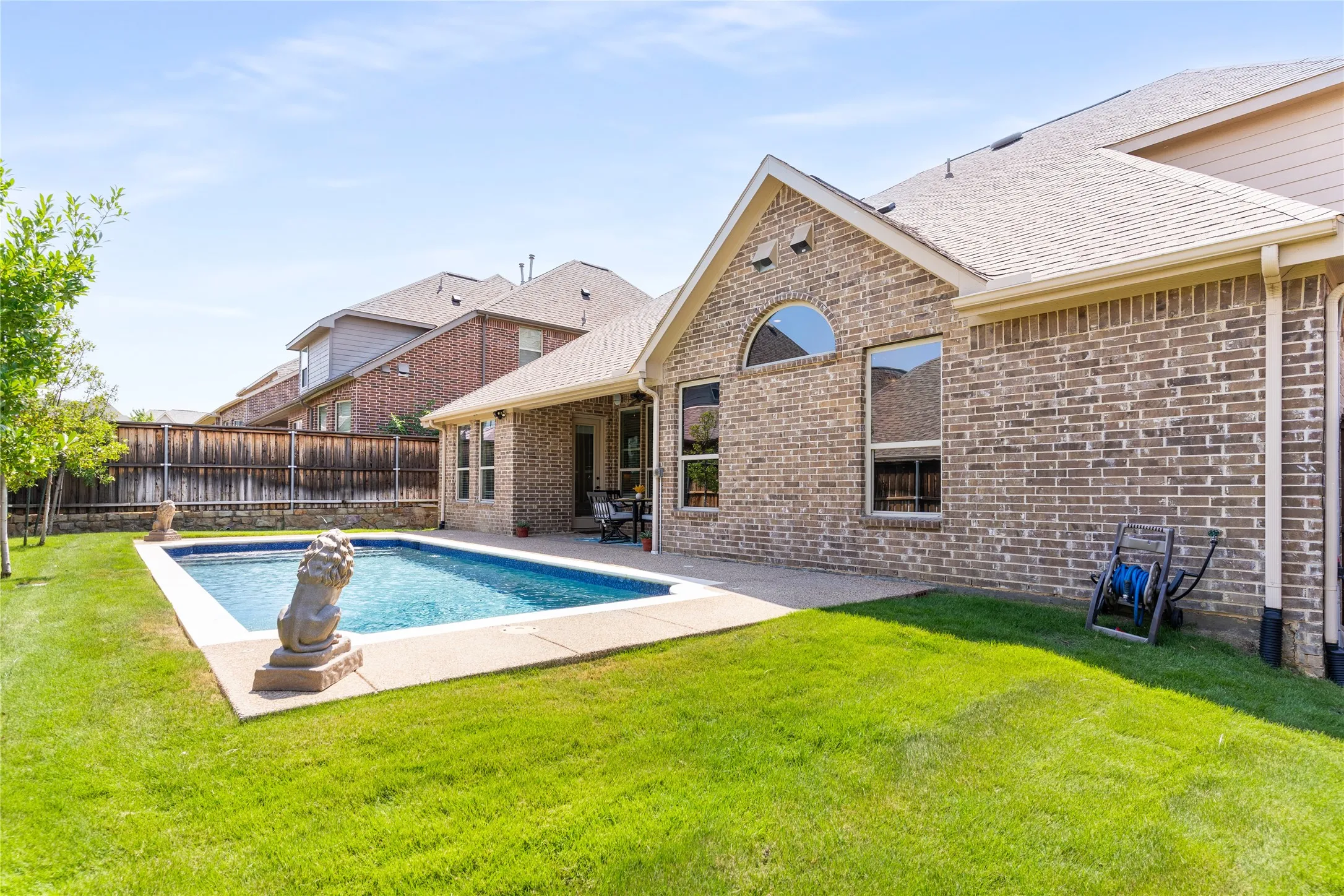Single Family Residence For Sale in Tarrant County , 1112 Rhett Drive, Colleyville, Texas 76034, 4 Bedroom, 4 Bathroom, 2 Garage spaces, 2,908 Sqft, built in 2015, mls#21036653, Real Estate Agent in Colleyville, Homes For Sale in Tarrant county, Homes For Sale in Colleyville, Realtor in Colleyville Texas, Real Estate Brokerage Independent Realty Texas, Luminita Cordes Realtor