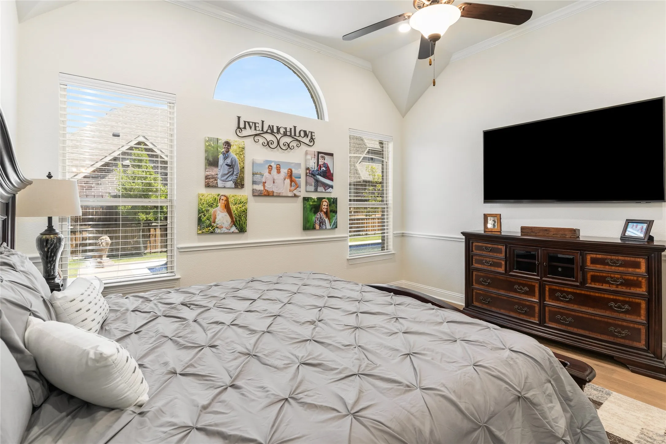 Single Family Residence For Sale in Tarrant County , 1112 Rhett Drive, Colleyville, Texas 76034, 4 Bedroom, 4 Bathroom, 2 Garage spaces, 2,908 Sqft, built in 2015, mls#21036653, Real Estate Agent in Colleyville, Homes For Sale in Tarrant county, Homes For Sale in Colleyville, Realtor in Colleyville Texas, Real Estate Brokerage Independent Realty Texas, Luminita Cordes Realtor