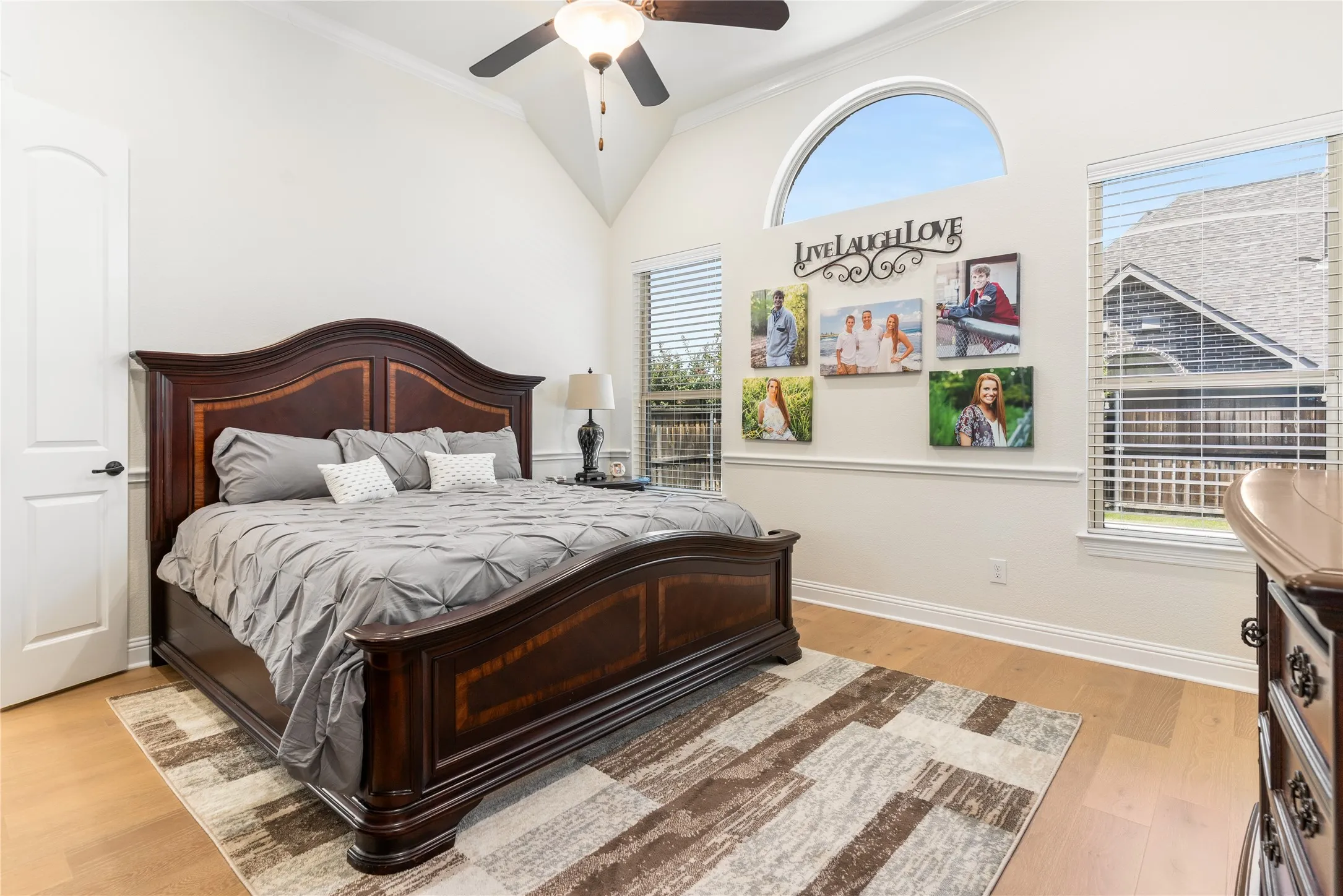 Single Family Residence For Sale in Tarrant County , 1112 Rhett Drive, Colleyville, Texas 76034, 4 Bedroom, 4 Bathroom, 2 Garage spaces, 2,908 Sqft, built in 2015, mls#21036653, Real Estate Agent in Colleyville, Homes For Sale in Tarrant county, Homes For Sale in Colleyville, Realtor in Colleyville Texas, Real Estate Brokerage Independent Realty Texas, Luminita Cordes Realtor
