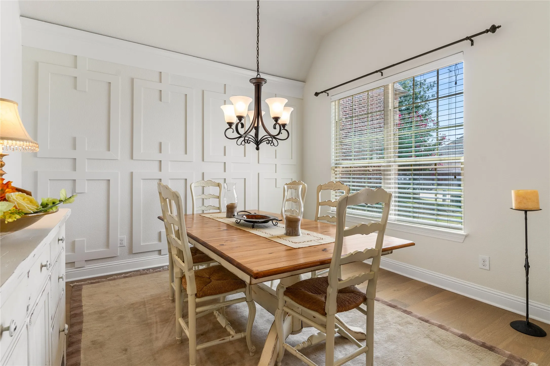 Single Family Residence For Sale in Tarrant County , 1112 Rhett Drive, Colleyville, Texas 76034, 4 Bedroom, 4 Bathroom, 2 Garage spaces, 2,908 Sqft, built in 2015, mls#21036653, Real Estate Agent in Colleyville, Homes For Sale in Tarrant county, Homes For Sale in Colleyville, Realtor in Colleyville Texas, Real Estate Brokerage Independent Realty Texas, Luminita Cordes Realtor