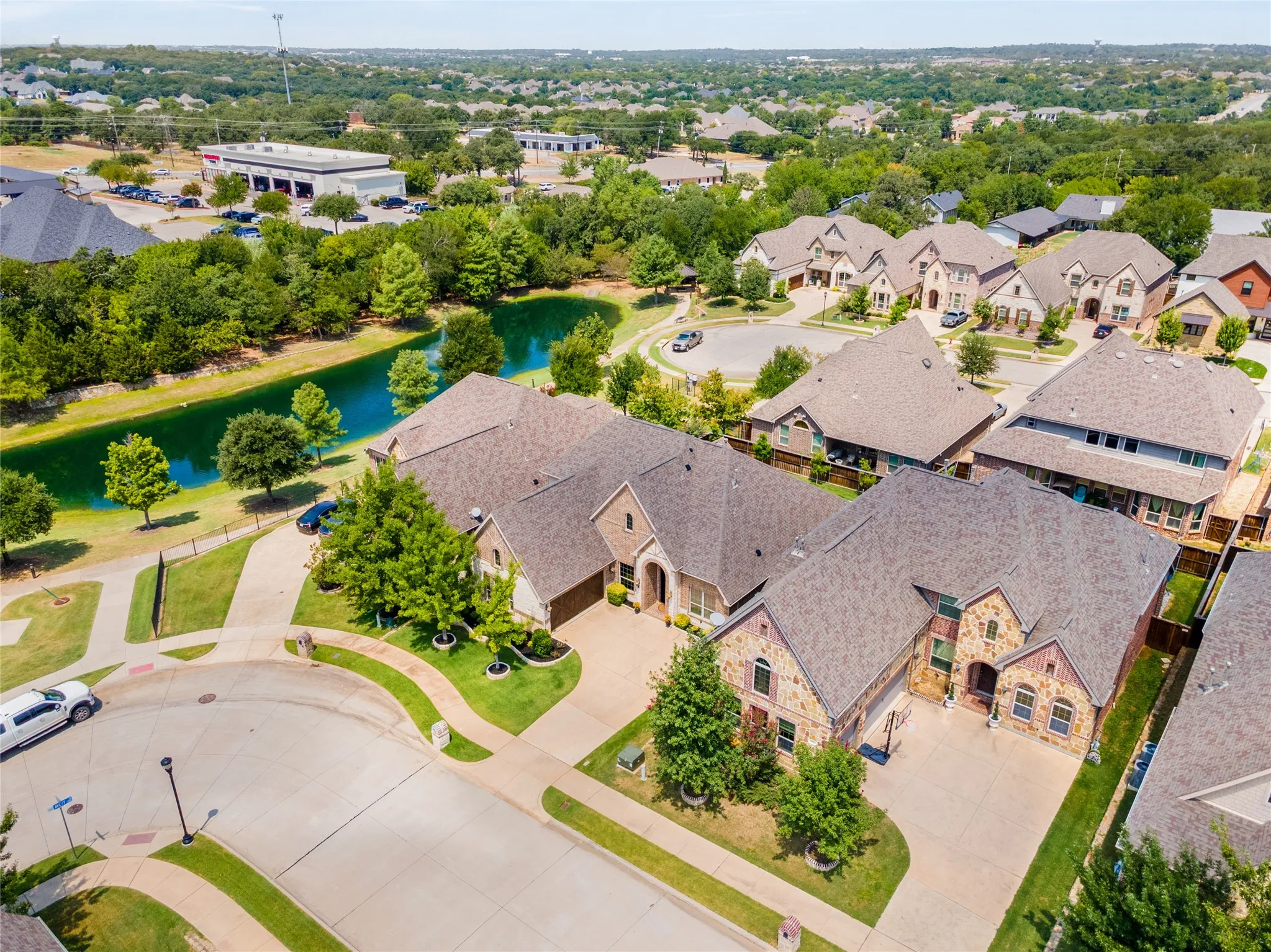 Single Family Residence For Sale in Tarrant County , 1112 Rhett Drive, Colleyville, Texas 76034, 4 Bedroom, 4 Bathroom, 2 Garage spaces, 2,908 Sqft, built in 2015, mls#21036653, Real Estate Agent in Colleyville, Homes For Sale in Tarrant county, Homes For Sale in Colleyville, Realtor in Colleyville Texas, Real Estate Brokerage Independent Realty Texas, Luminita Cordes Realtor