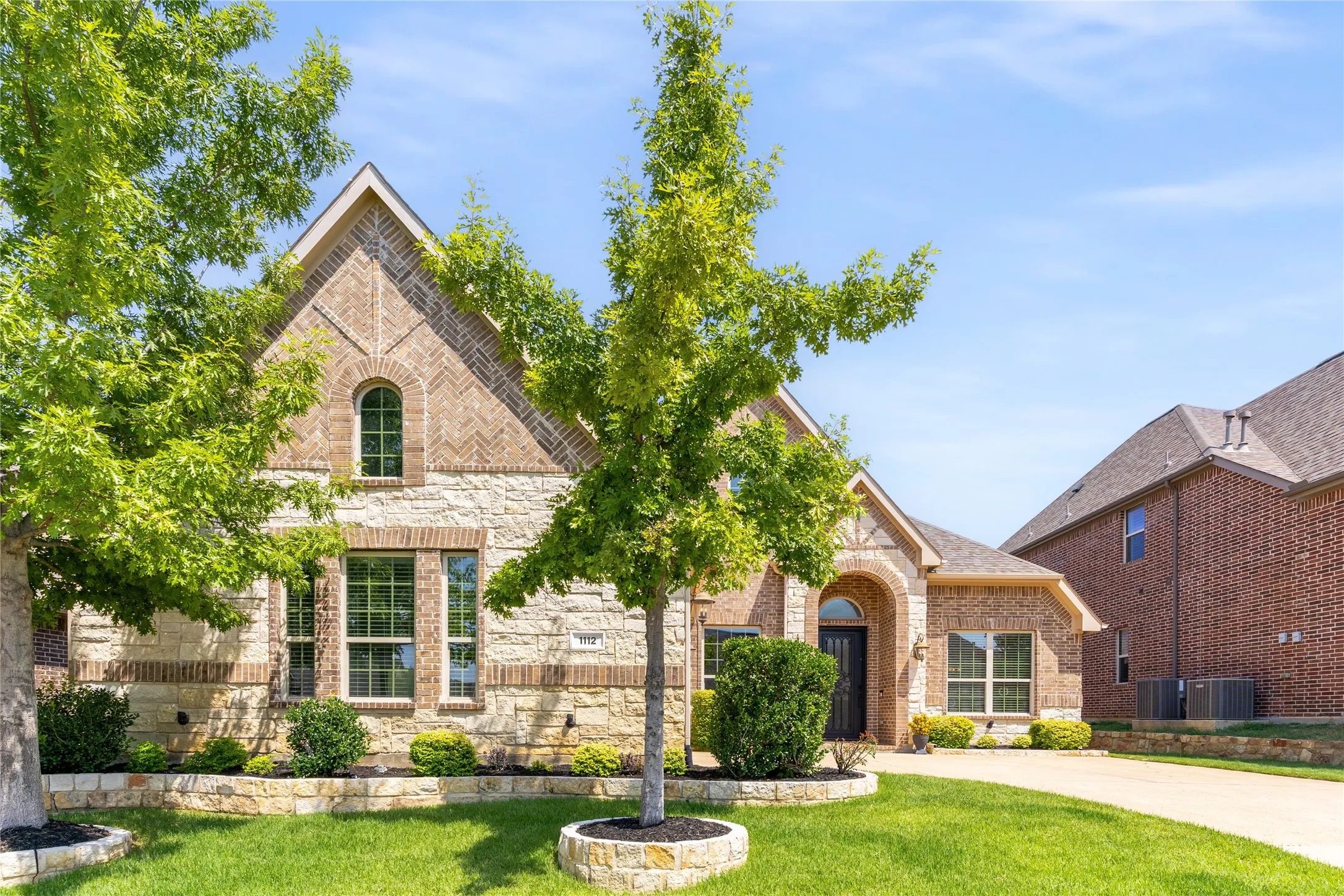 Single Family Residence For Sale in Tarrant County , 1112 Rhett Drive, Colleyville, Texas 76034, 4 Bedroom, 4 Bathroom, 2 Garage spaces, 2,908 Sqft, built in 2015, mls#21036653, Real Estate Agent in Colleyville, Homes For Sale in Tarrant county, Homes For Sale in Colleyville, Realtor in Colleyville Texas, Real Estate Brokerage Independent Realty Texas, Luminita Cordes Realtor