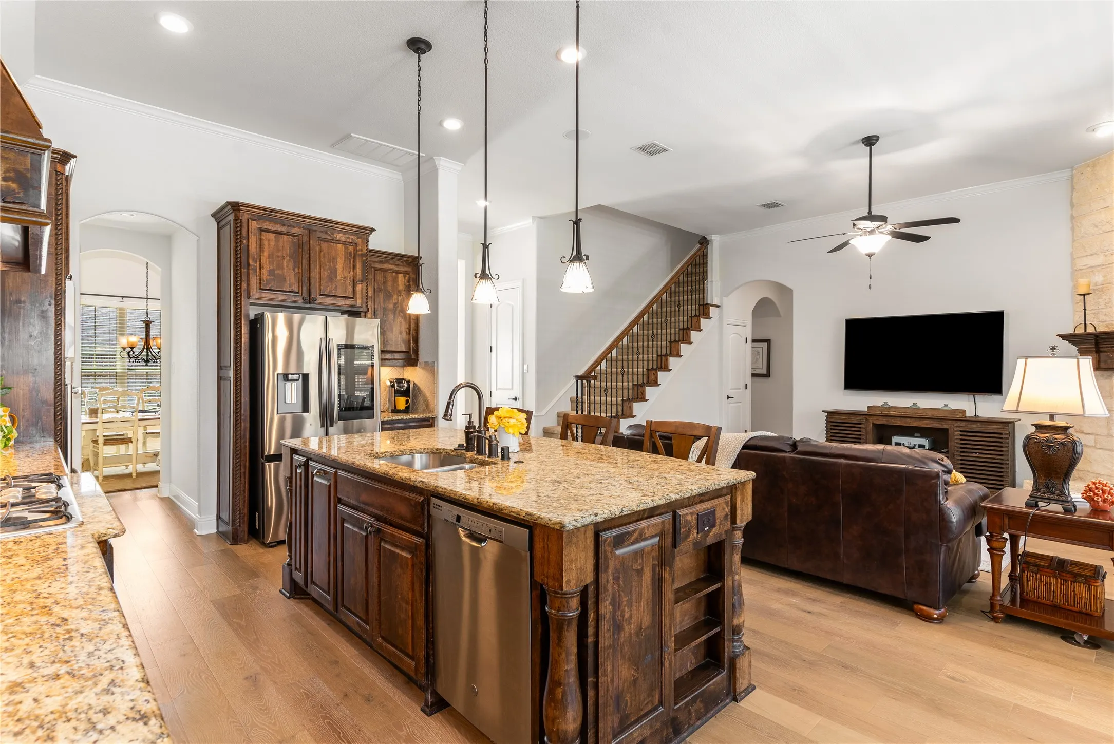 Single Family Residence For Sale in Tarrant County , 1112 Rhett Drive, Colleyville, Texas 76034, 4 Bedroom, 4 Bathroom, 2 Garage spaces, 2,908 Sqft, built in 2015, mls#21036653, Real Estate Agent in Colleyville, Homes For Sale in Tarrant county, Homes For Sale in Colleyville, Realtor in Colleyville Texas, Real Estate Brokerage Independent Realty Texas, Luminita Cordes Realtor