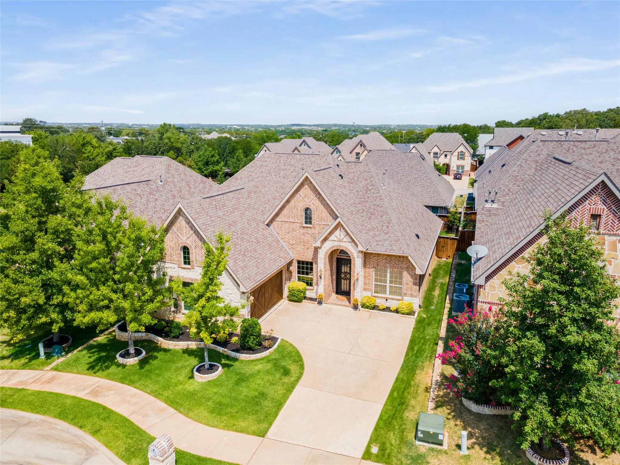 Single Family Residence For Sale in Tarrant County , 1112 Rhett Drive, Colleyville, Texas 76034, 4 Bedroom, 4 Bathroom, 2 Garage spaces, 2,908 Sqft, built in 2015, mls#21036653, Real Estate Agent in Colleyville, Homes For Sale in Tarrant county, Homes For Sale in Colleyville, Realtor in Colleyville Texas, Real Estate Brokerage Independent Realty Texas, Luminita Cordes Realtor