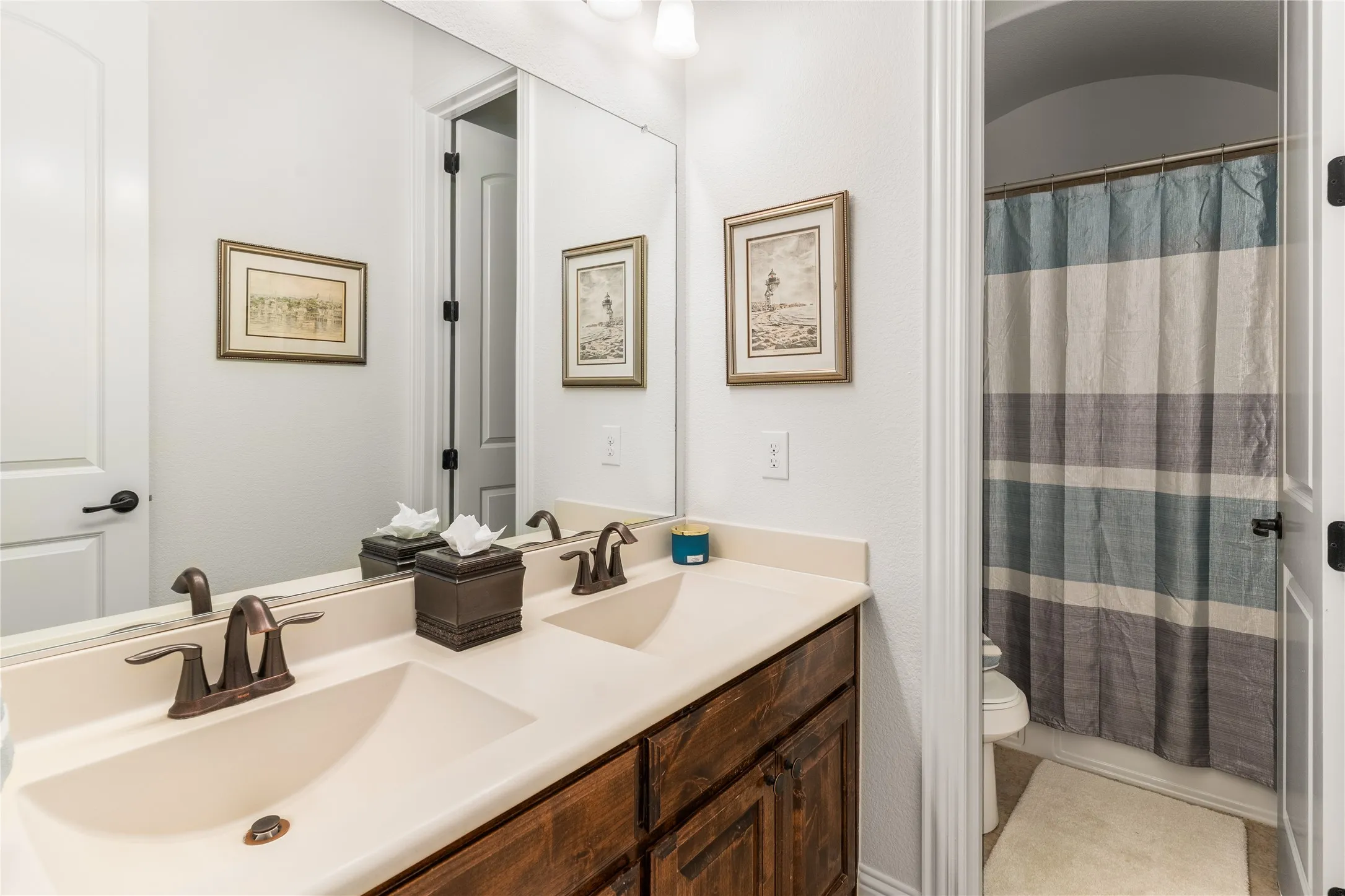 Single Family Residence For Sale in Tarrant County , 1112 Rhett Drive, Colleyville, Texas 76034, 4 Bedroom, 4 Bathroom, 2 Garage spaces, 2,908 Sqft, built in 2015, mls#21036653, Real Estate Agent in Colleyville, Homes For Sale in Tarrant county, Homes For Sale in Colleyville, Realtor in Colleyville Texas, Real Estate Brokerage Independent Realty Texas, Luminita Cordes Realtor