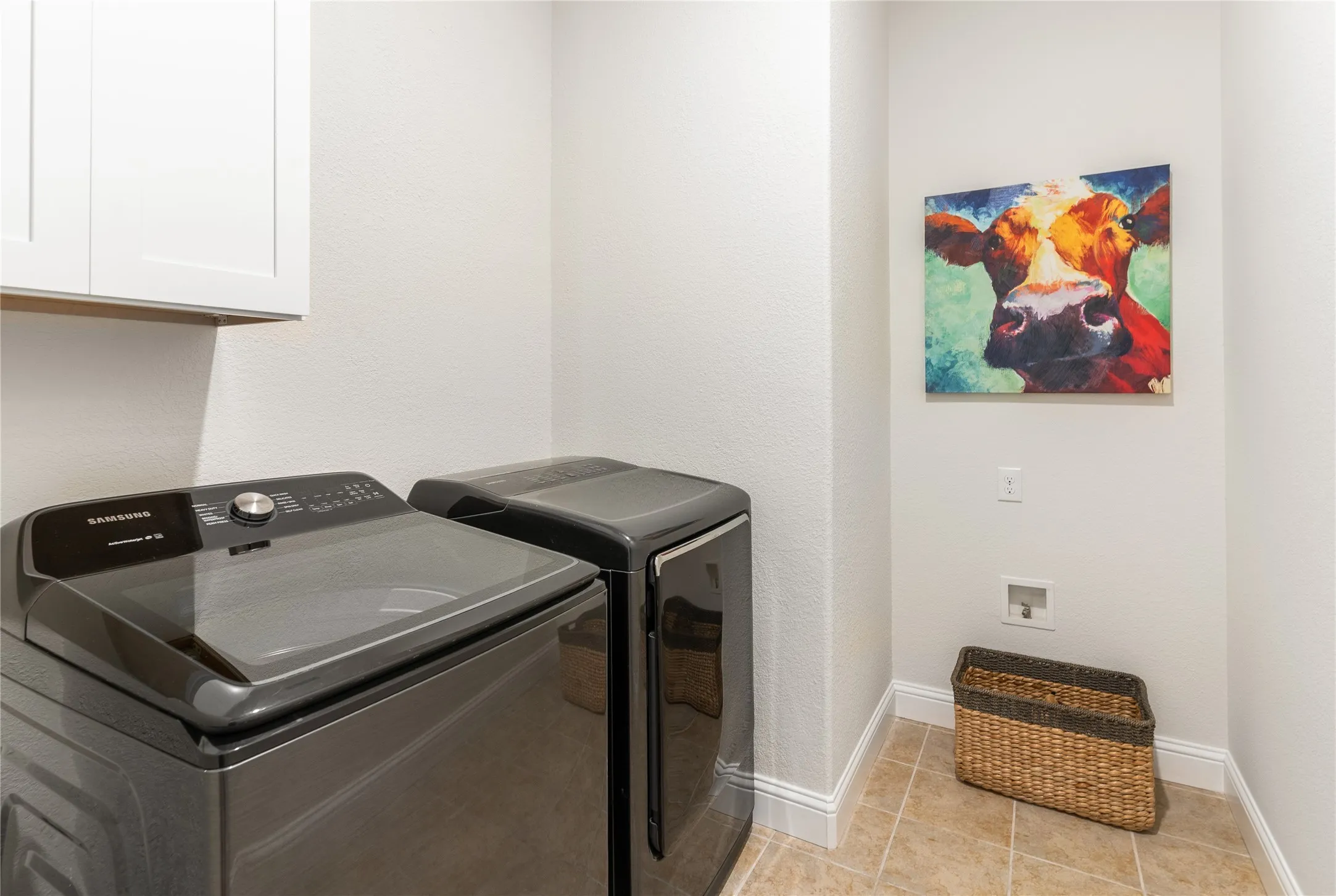Single Family Residence For Sale in Tarrant County , 1112 Rhett Drive, Colleyville, Texas 76034, 4 Bedroom, 4 Bathroom, 2 Garage spaces, 2,908 Sqft, built in 2015, mls#21036653, Real Estate Agent in Colleyville, Homes For Sale in Tarrant county, Homes For Sale in Colleyville, Realtor in Colleyville Texas, Real Estate Brokerage Independent Realty Texas, Luminita Cordes Realtor