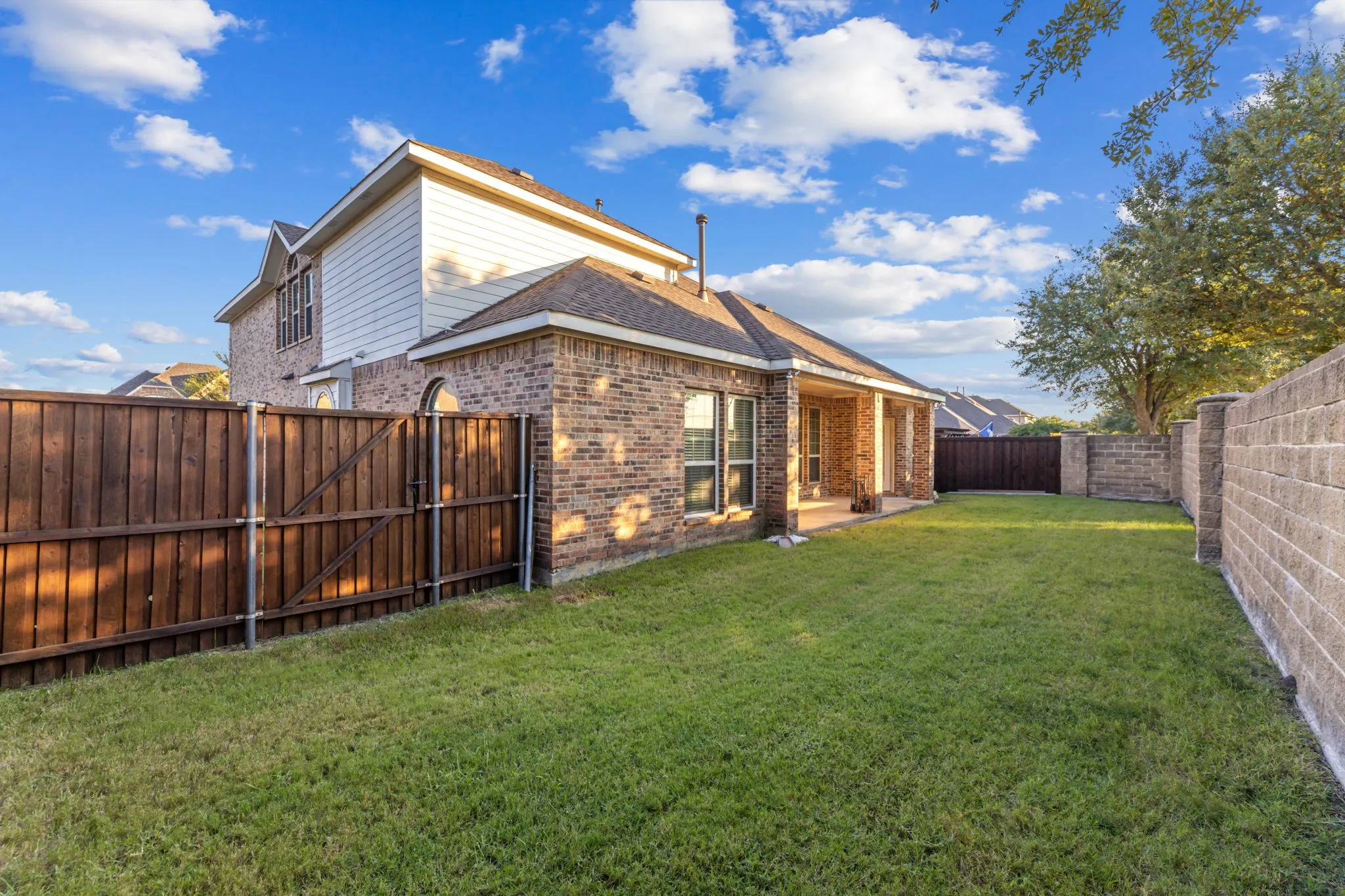 Single Family Residence For Sale in Kaufman County , 808 Goose Court, Forney, Texas 75126, 5 Bedroom, 4 Bathroom, 3 Garage spaces, 3,669 Sqft, built in 2014, mls#21039294, Real Estate Agent in Forney, Homes For Sale in Kaufman county, Homes For Sale in Forney, Realtor in Forney Texas, Real Estate Brokerage Independent Realty Texas, Luminita Cordes Realtor