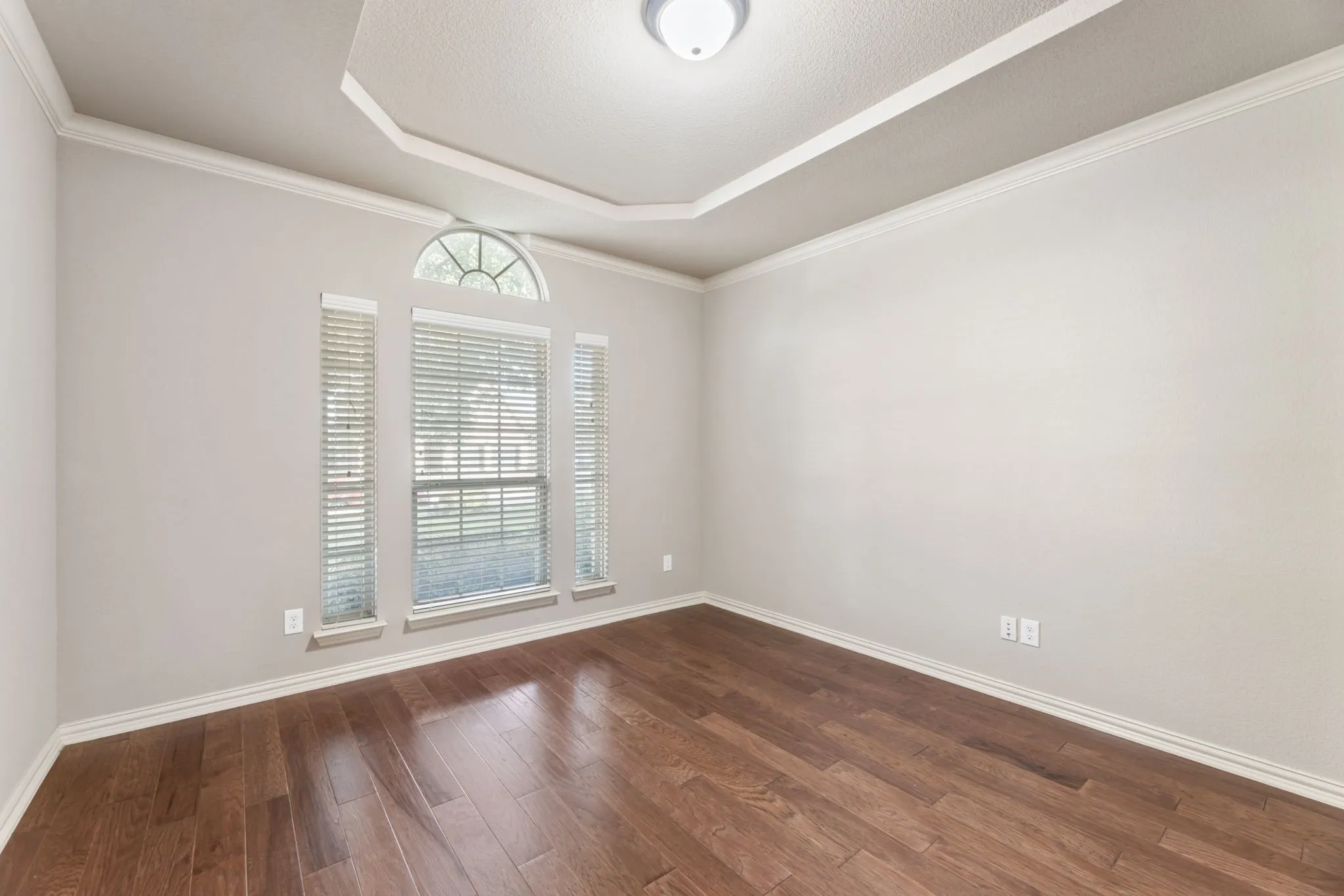 Single Family Residence For Sale in Kaufman County , 808 Goose Court, Forney, Texas 75126, 5 Bedroom, 4 Bathroom, 3 Garage spaces, 3,669 Sqft, built in 2014, mls#21039294, Real Estate Agent in Forney, Homes For Sale in Kaufman county, Homes For Sale in Forney, Realtor in Forney Texas, Real Estate Brokerage Independent Realty Texas, Luminita Cordes Realtor