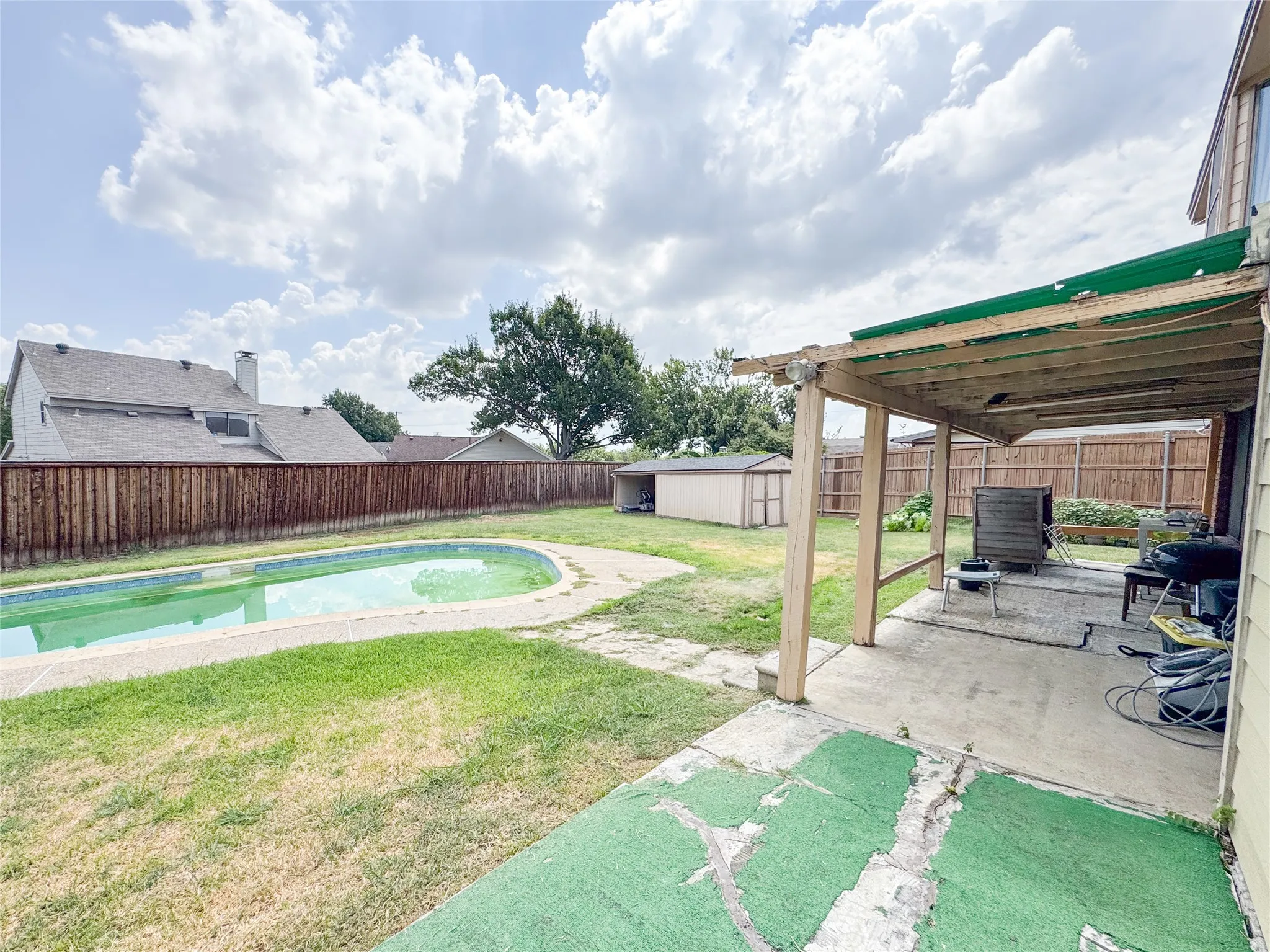 Single Family Residence For Sale in Denton County , 1204 Marcus Court, Flower Mound, Texas 75028, 3 Bedroom, 2 Bathroom, 2 Garage spaces, 1,580 Sqft, built in 1985, mls#21039627, Real Estate Agent in Flower Mound, Homes For Sale in Denton county, Homes For Sale in Flower Mound, Realtor in Flower Mound Texas, Real Estate Brokerage Independent Realty Texas, Luminita Cordes Realtor