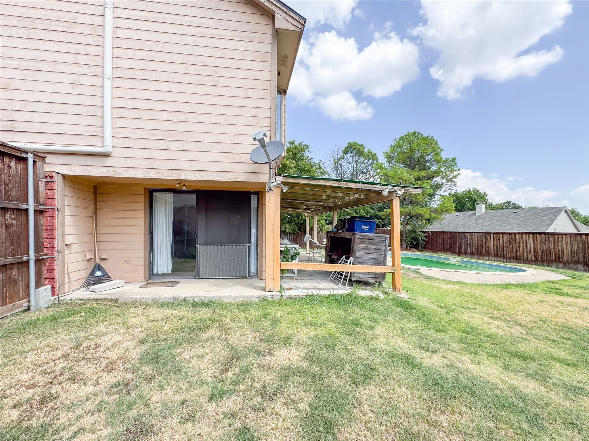 Single Family Residence For Sale in Denton County , 1204 Marcus Court, Flower Mound, Texas 75028, 3 Bedroom, 2 Bathroom, 2 Garage spaces, 1,580 Sqft, built in 1985, mls#21039627, Real Estate Agent in Flower Mound, Homes For Sale in Denton county, Homes For Sale in Flower Mound, Realtor in Flower Mound Texas, Real Estate Brokerage Independent Realty Texas, Luminita Cordes Realtor