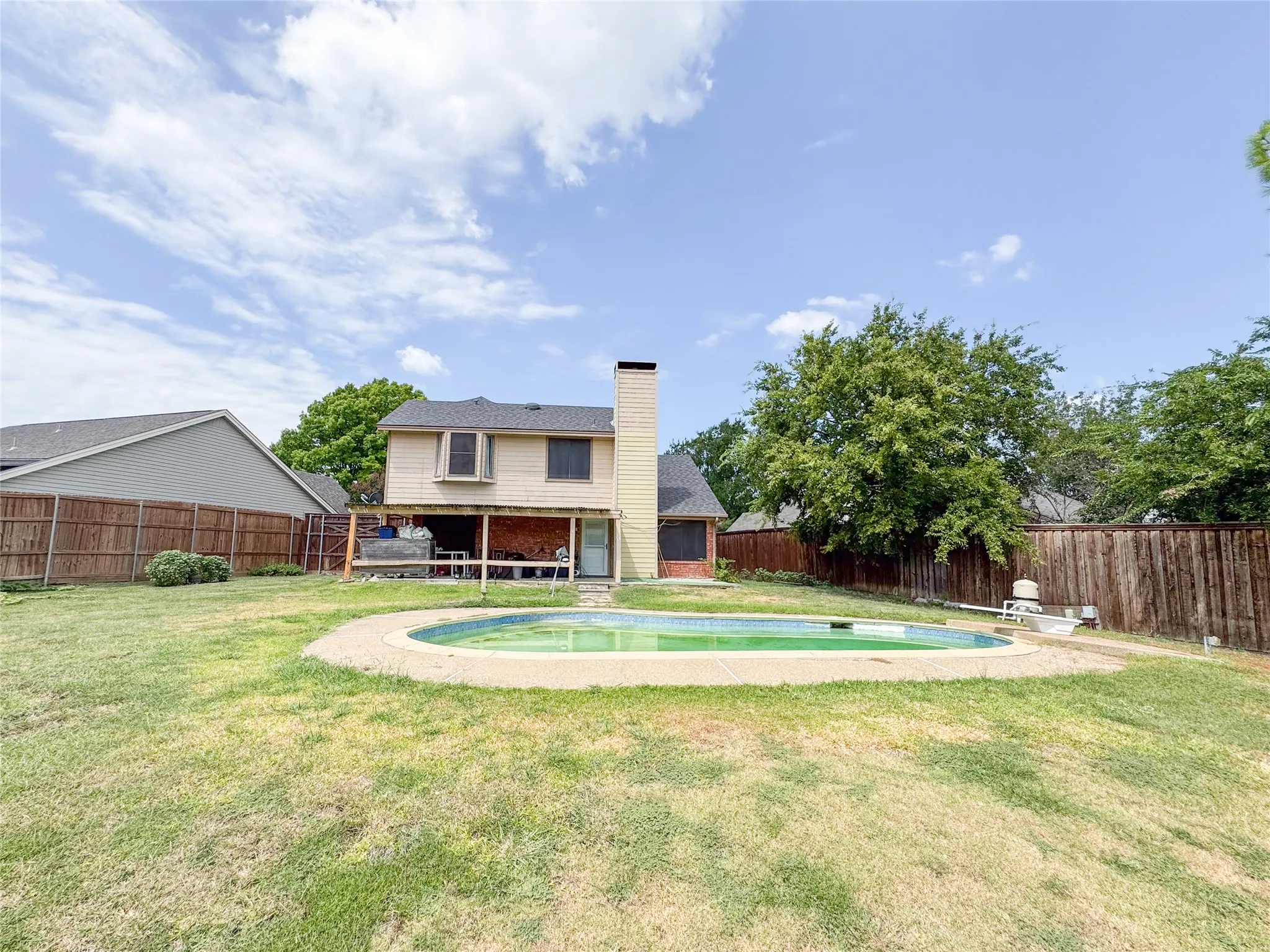 Single Family Residence For Sale in Denton County , 1204 Marcus Court, Flower Mound, Texas 75028, 3 Bedroom, 2 Bathroom, 2 Garage spaces, 1,580 Sqft, built in 1985, mls#21039627, Real Estate Agent in Flower Mound, Homes For Sale in Denton county, Homes For Sale in Flower Mound, Realtor in Flower Mound Texas, Real Estate Brokerage Independent Realty Texas, Luminita Cordes Realtor