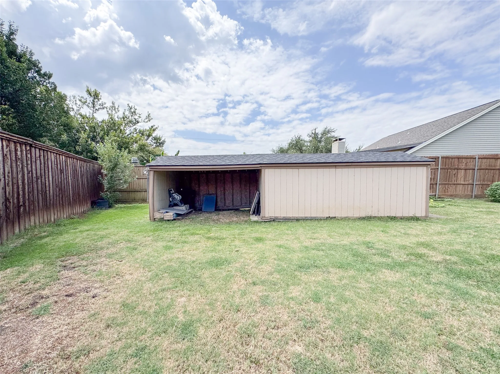 Single Family Residence For Sale in Denton County , 1204 Marcus Court, Flower Mound, Texas 75028, 3 Bedroom, 2 Bathroom, 2 Garage spaces, 1,580 Sqft, built in 1985, mls#21039627, Real Estate Agent in Flower Mound, Homes For Sale in Denton county, Homes For Sale in Flower Mound, Realtor in Flower Mound Texas, Real Estate Brokerage Independent Realty Texas, Luminita Cordes Realtor