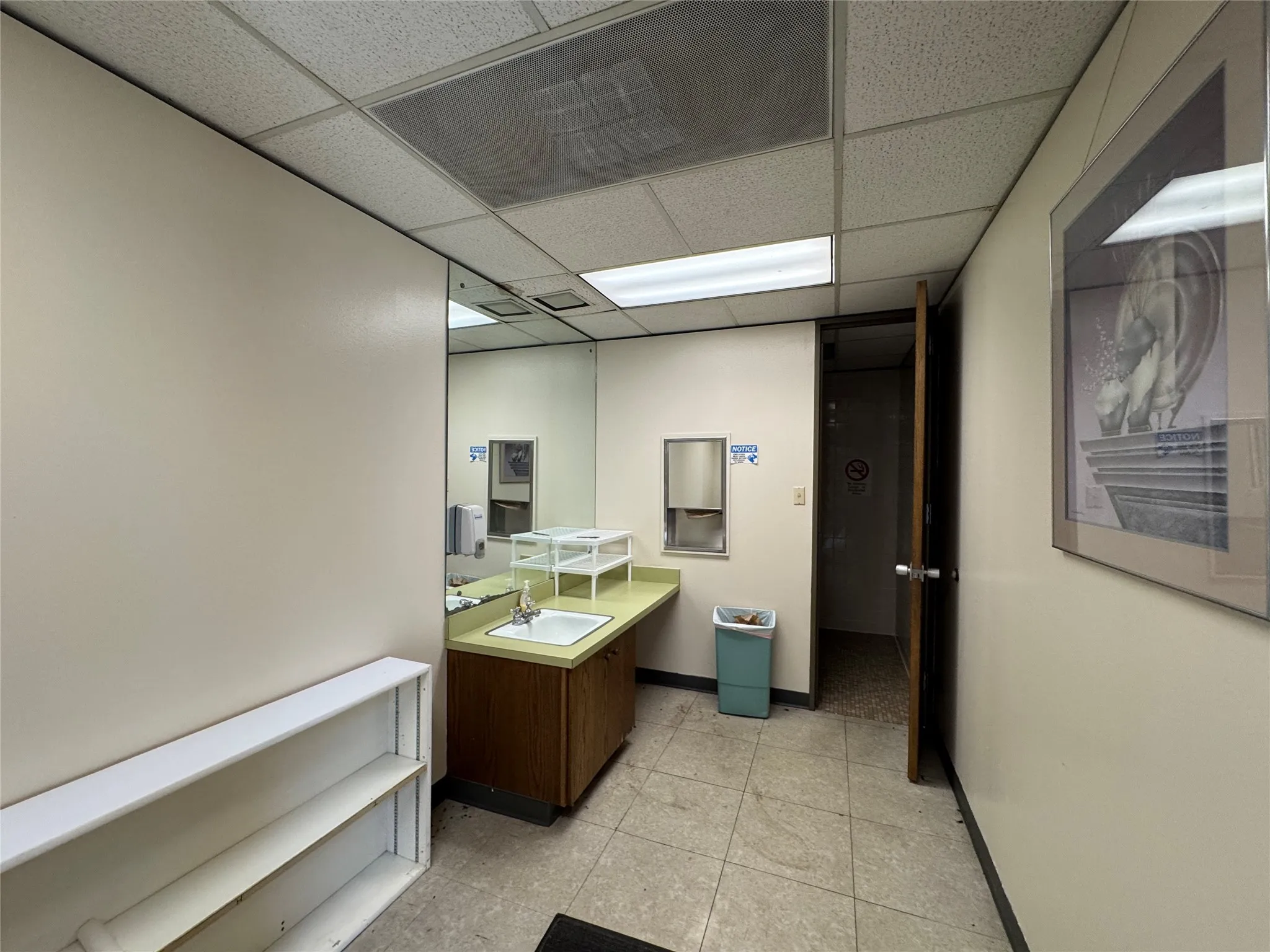 Office For Rent in Taylor County , 3402 S 14th Street, Abilene, Texas 79605, 0, 0, Garage spaces, 0 Sqft, built in 1972, Preowned, mls#21039665, Real Estate Agent in Abilene, Homes For Rent in Taylor county, Homes For Rent in Abilene, Realtor in Abilene Texas, Real Estate Brokerage Independent Realty Texas, Luminita Cordes Realtor