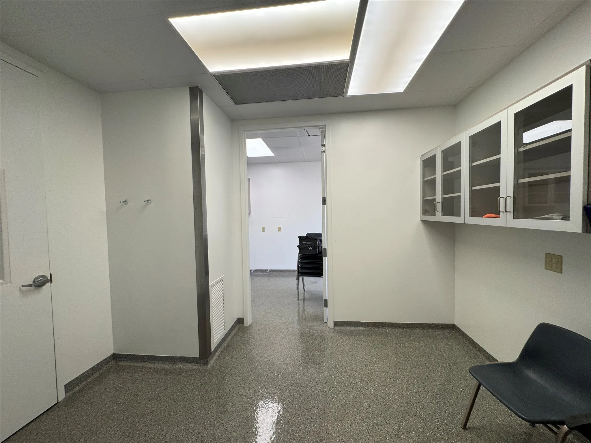 Office For Rent in Taylor County , 3402 S 14th Street, Abilene, Texas 79605, 0, 0, Garage spaces, 0 Sqft, built in 1972, Preowned, mls#21039665, Real Estate Agent in Abilene, Homes For Rent in Taylor county, Homes For Rent in Abilene, Realtor in Abilene Texas, Real Estate Brokerage Independent Realty Texas, Luminita Cordes Realtor