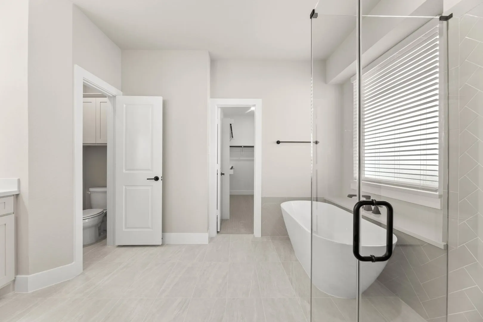 20_3723 Ironwood-Primary Suite-3