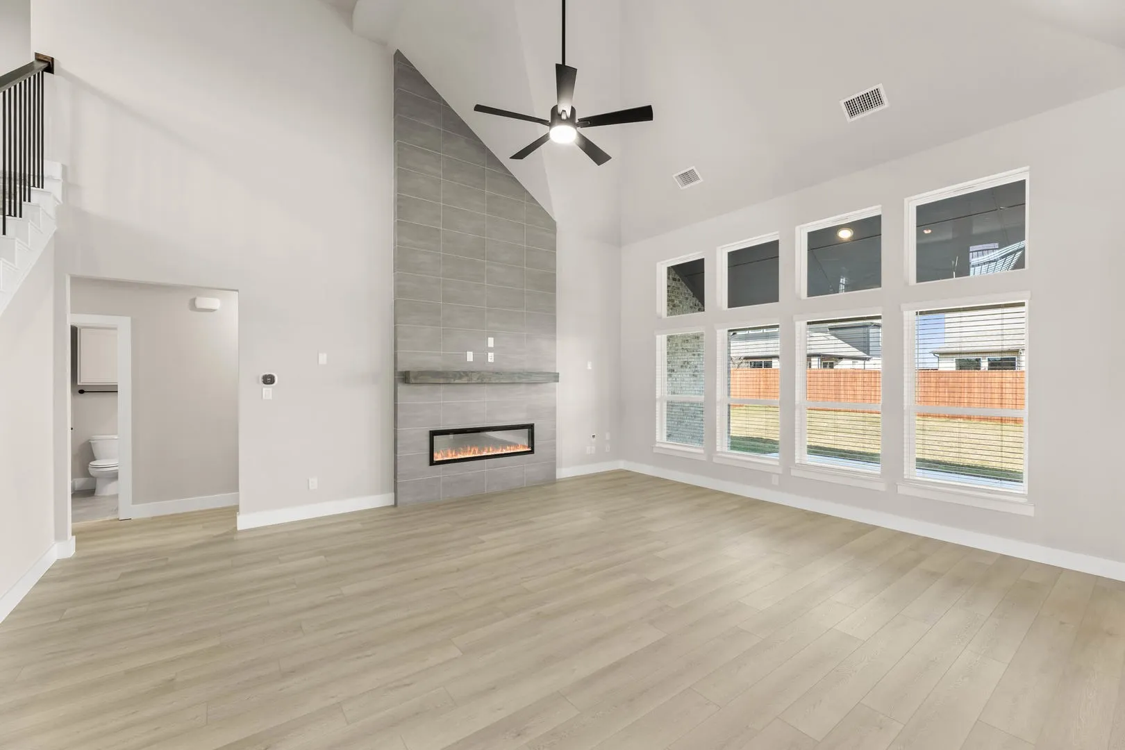 10_3723 Ironwood-Living Room-1