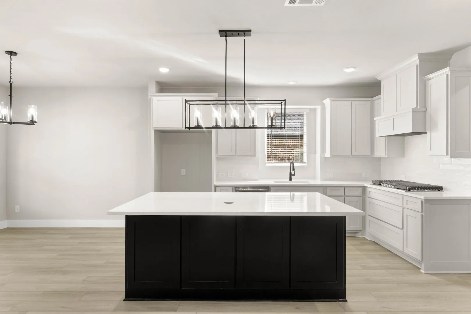 13_3723 Ironwood-Kitchen-1