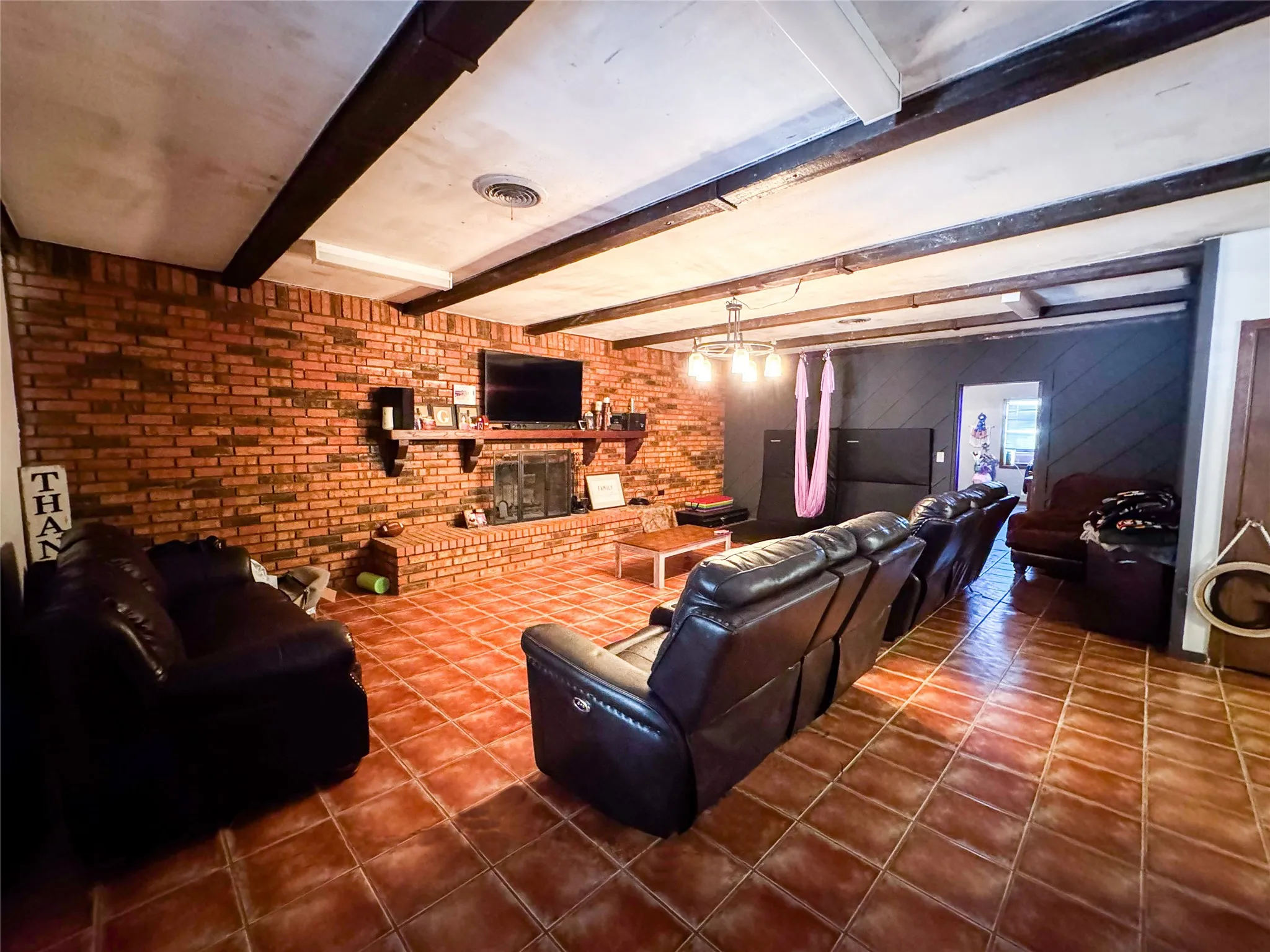 Single Family Residence For Sale in Haskell County , 1303 Grand Central Avenue, O'brien, Texas 79539, 5 Bedroom, 4 Bathroom, 2 Garage spaces, 4,513 Sqft, built in 1955, Preowned, Price $400,000, mls#21029575, Real Estate Agent in O'brien, Homes For Sale in Haskell county, Homes For Sale in O'brien, Realtor in O'brien Texas, Real Estate Brokerage Independent Realty Texas, Luminita Cordes Realtor