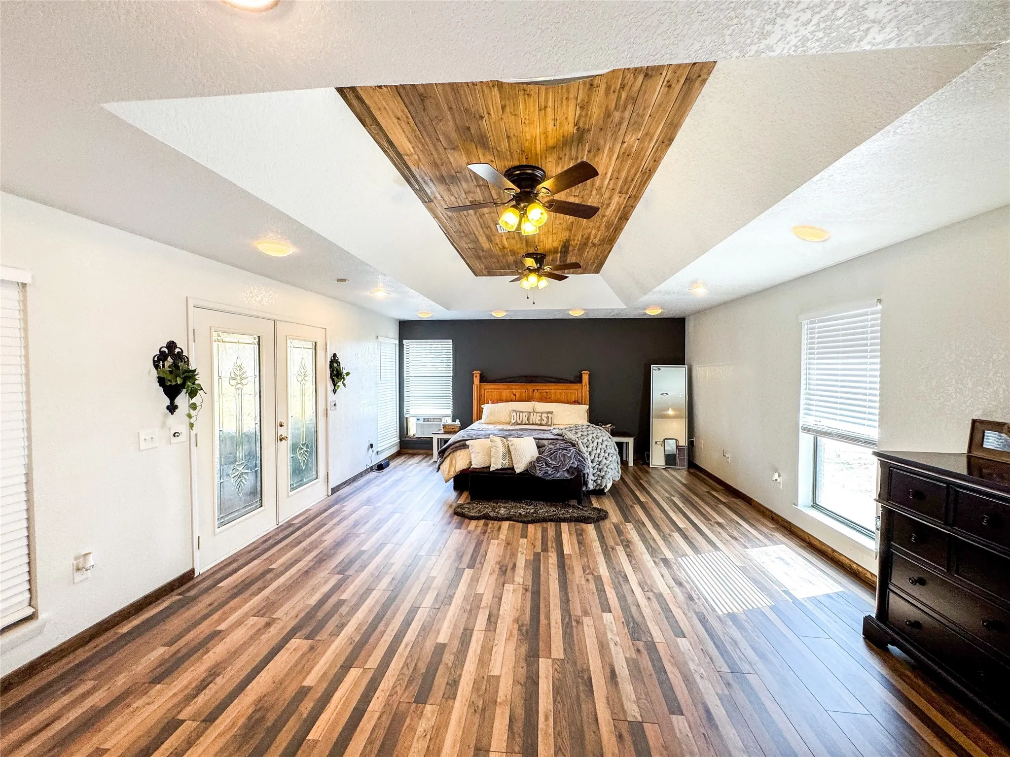 Single Family Residence For Sale in Haskell County , 1303 Grand Central Avenue, O'brien, Texas 79539, 5 Bedroom, 4 Bathroom, 2 Garage spaces, 4,513 Sqft, built in 1955, Preowned, Price $400,000, mls#21029575, Real Estate Agent in O'brien, Homes For Sale in Haskell county, Homes For Sale in O'brien, Realtor in O'brien Texas, Real Estate Brokerage Independent Realty Texas, Luminita Cordes Realtor